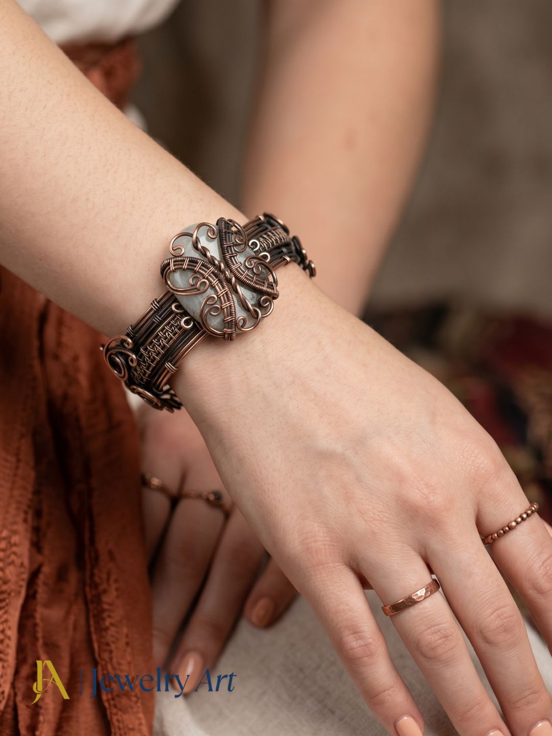 fashion boho cuff bracelet with agate gemstone wire wrap style
