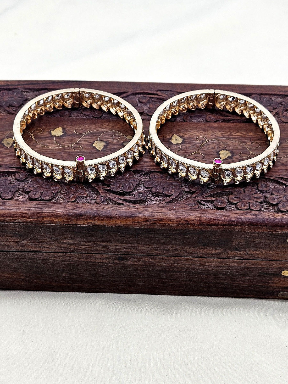 Beautiful Set of 2 Gold plated Kundan Glass Polky Designer Bangle/ Kada / Festive Bangles for women & Girls