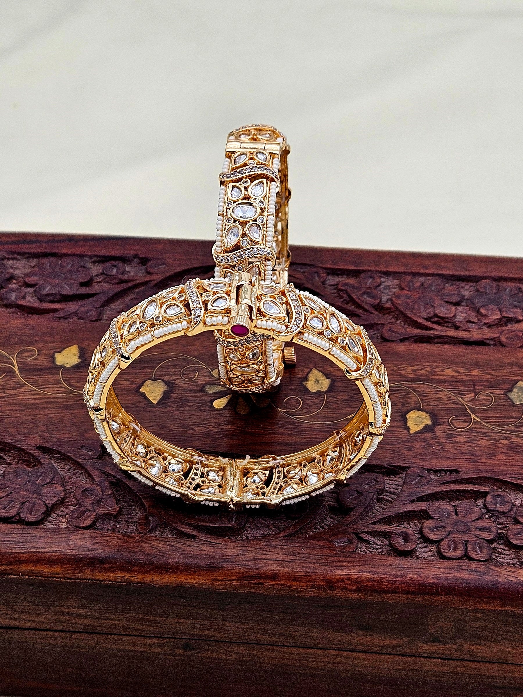 Delightful Set of 2 Gold plated AD-Faux Kundan Glass Polky Designer Bangle/ Kada / Festive Bangles for women & Girls