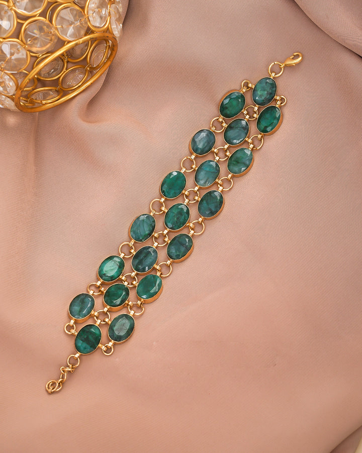 Traditional antique gold bracelet with pear-cut green beryl stone – stylish and openable for women

