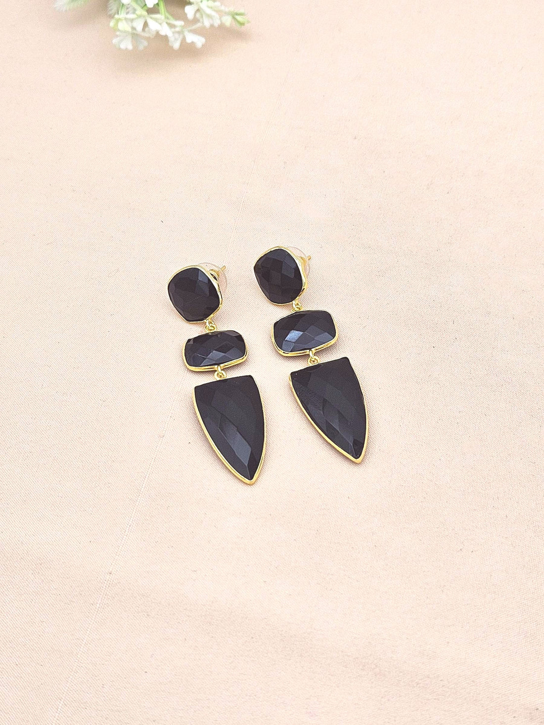 Fine Handcrafted Gold plated Black Onyx stone Charming Designer Dangle Drop Earrings