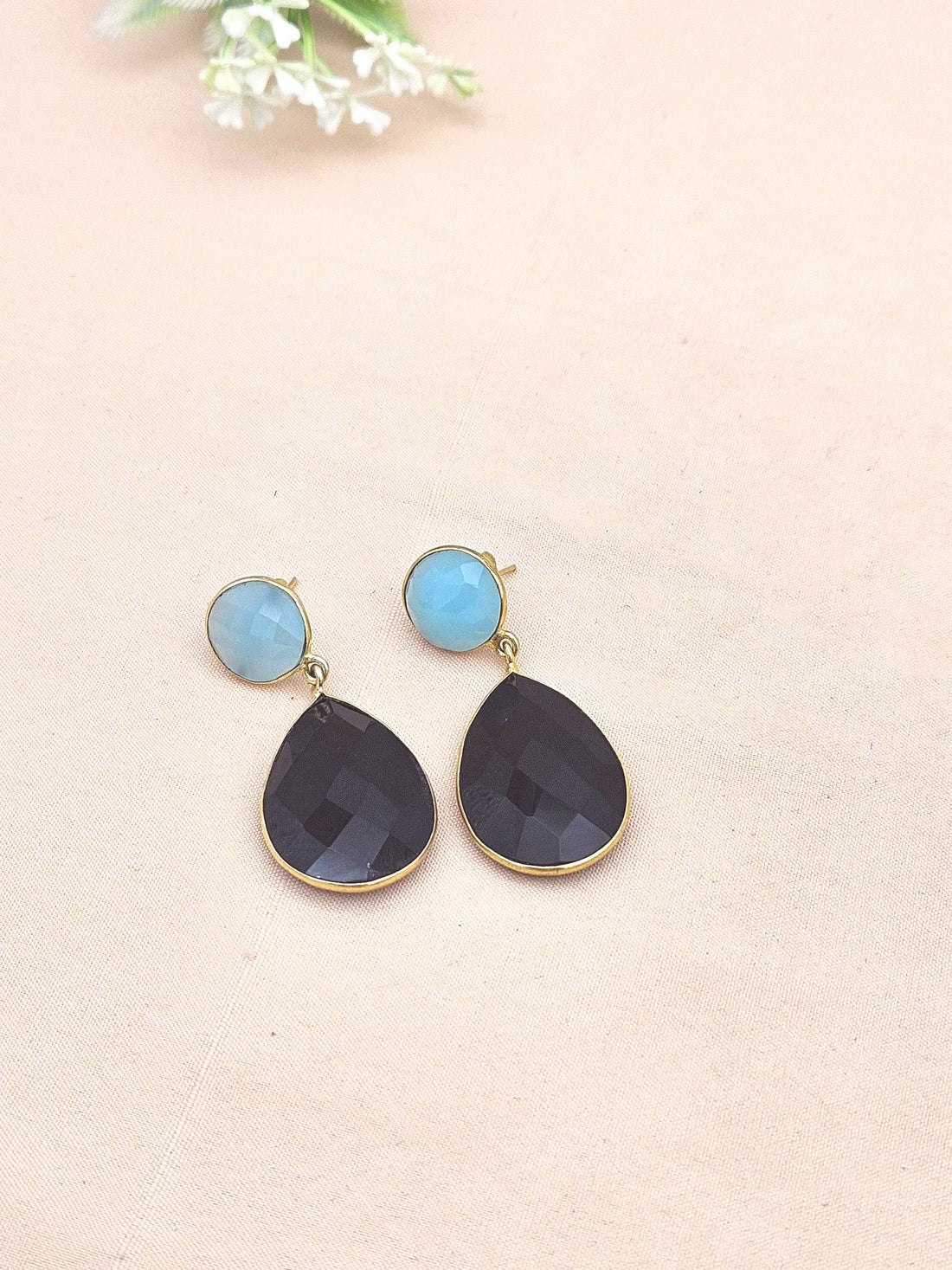 Fine Handcrafted Gold plated Black Onyx-Chalcedony stone light weight Dangle Drop Earrings