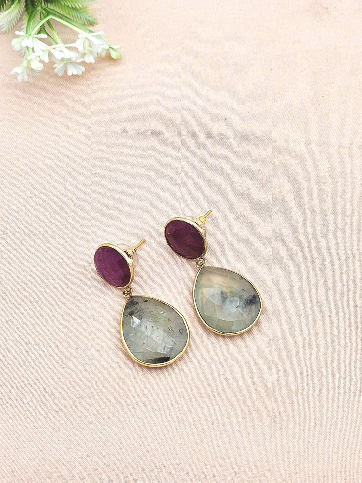 Awesome Gold Plated Fine Prehnite-Red Hathipara Bezel Setting Designer Light Weight Dangle Drop Earrings