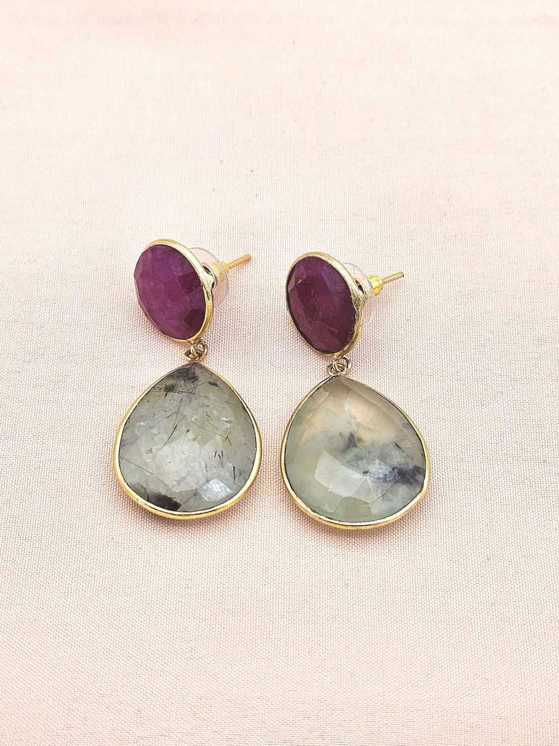 Awesome Gold Plated Fine Prehnite-Red Hathipara Bezel Setting Designer Light Weight Dangle Drop Earrings