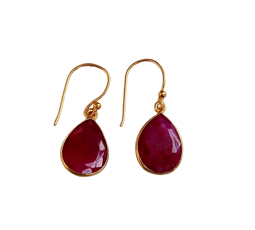 Fine Handcrafted Gold plated Red Hathipara light weight Bezel Designer Dangle Drop Earrings