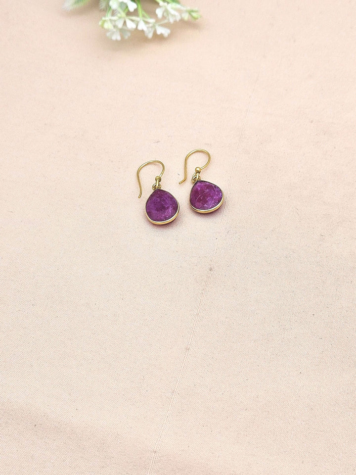 Fine Handcrafted Gold plated Red Hathipara light weight Bezel Designer Dangle Drop Earrings