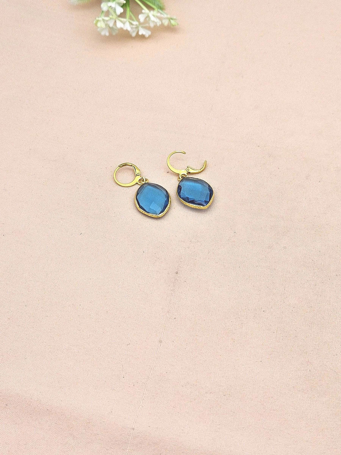 Fine Handcrafted Gold Plated BT Color Hydro Quartz light weight Bezel Designer Dangle Drop Earrings