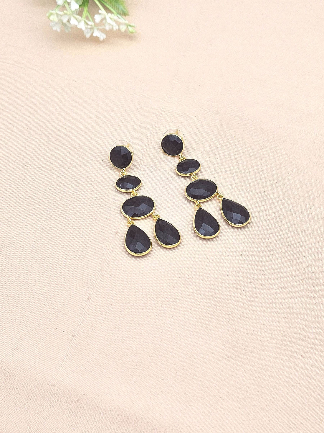 Fine Handcrafted Gold plated Black Onyx stone light weight Dangle Drop Earrings