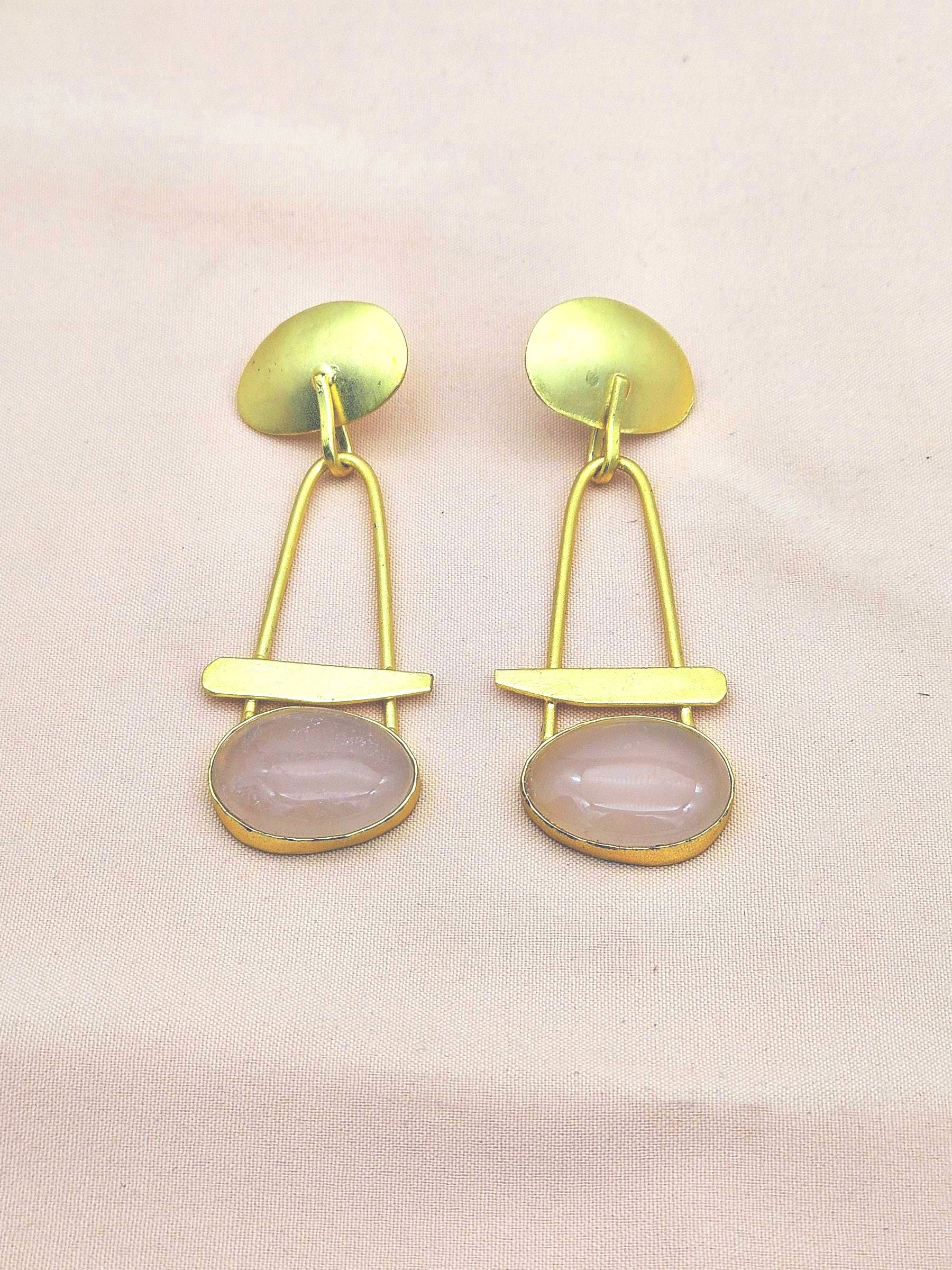 Awesome Golden Rose Quartz Beautiful Designer Stone Dangle Drop Earrings