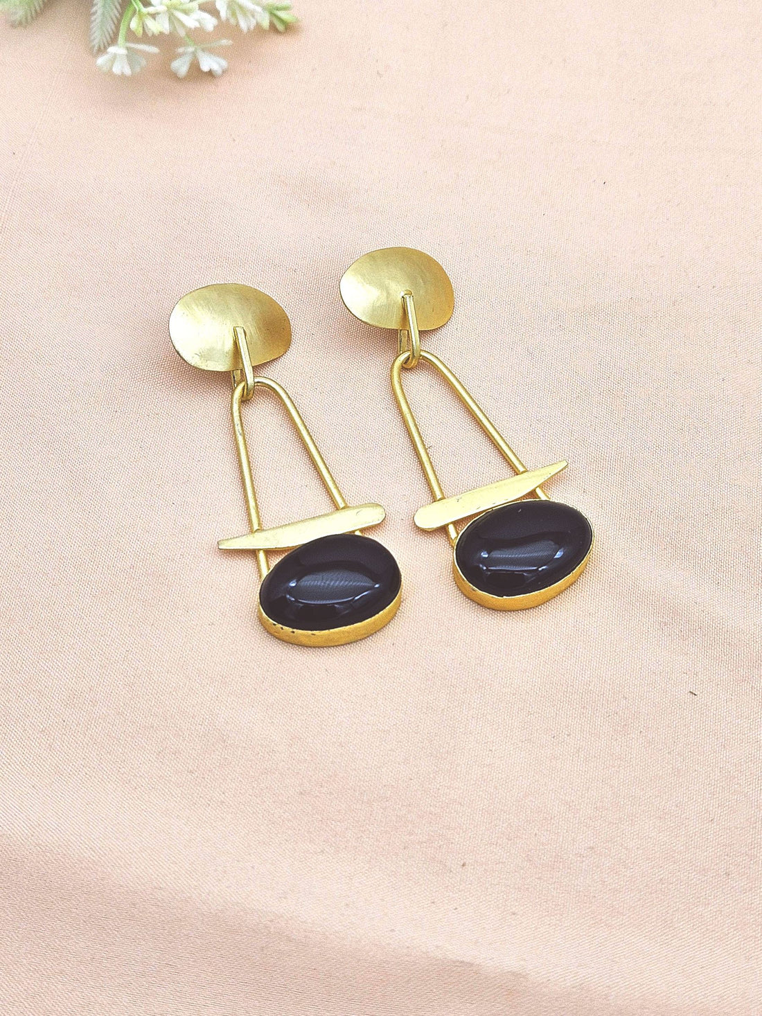 Awesome Golden Black Onyx Beautiful Designer Stone Dangle Drop Earrings