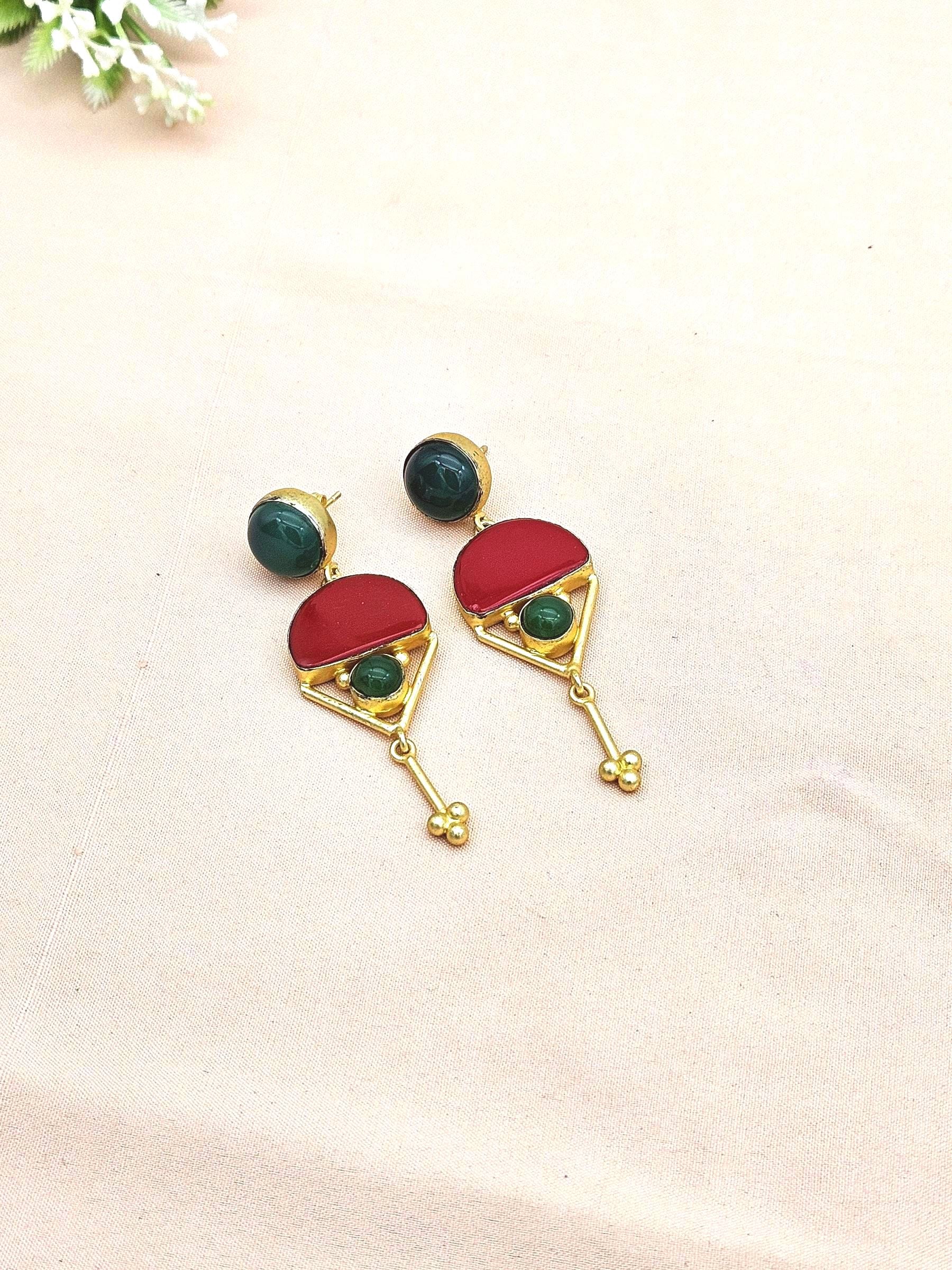Charming Gold plated Green Onyx-Red Glass Stone Cute Designer Dangle Drop Earrings