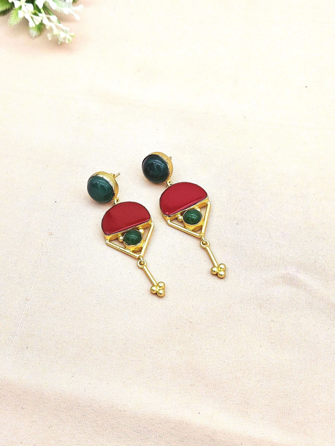 Charming Gold plated Green Onyx-Red Glass Stone Cute Designer Dangle Drop Earrings