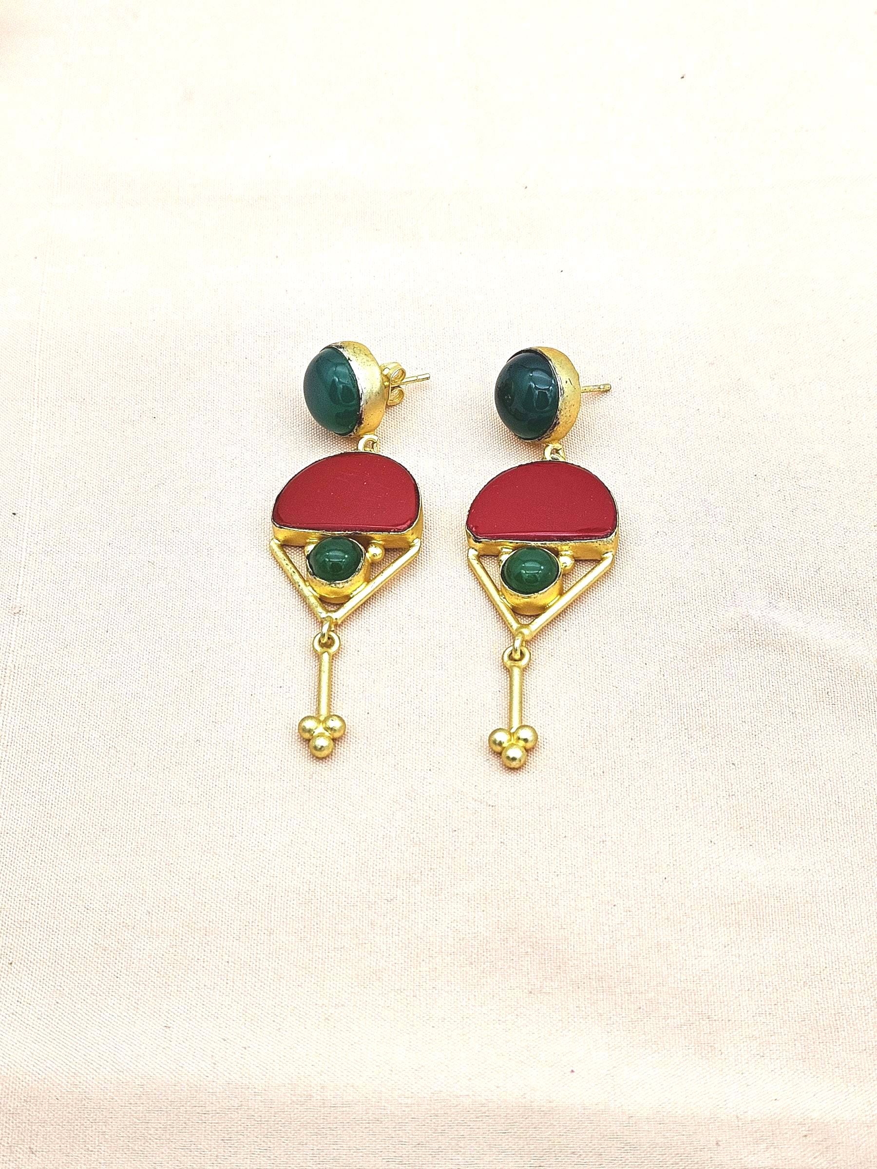 Charming Gold plated Green Onyx-Red Glass Stone Cute Designer Dangle Drop Earrings