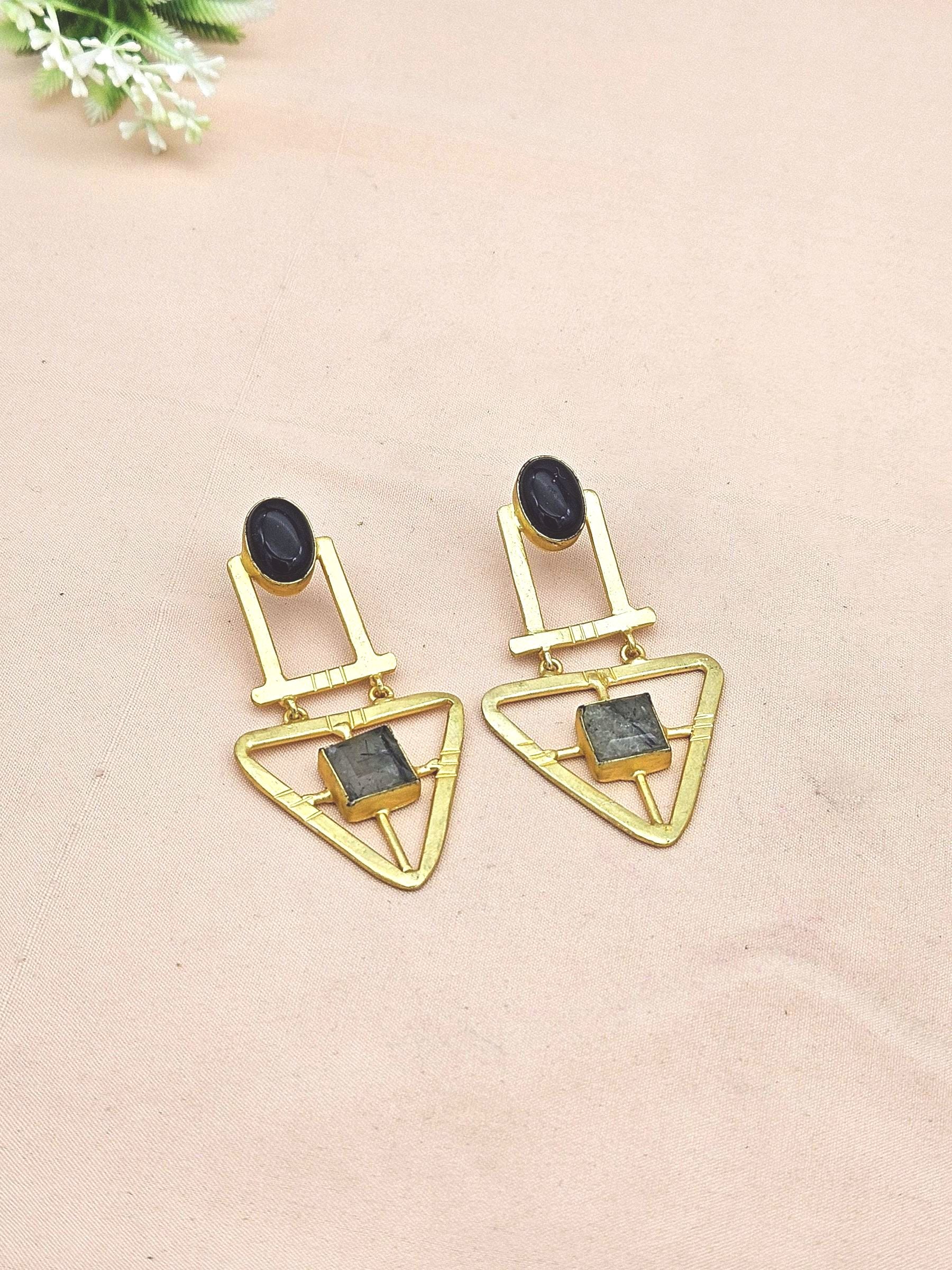 Charming Gold plated Black Onyx-Prehnite Beautiful Geometrical Designer Dangle Drop Earrings