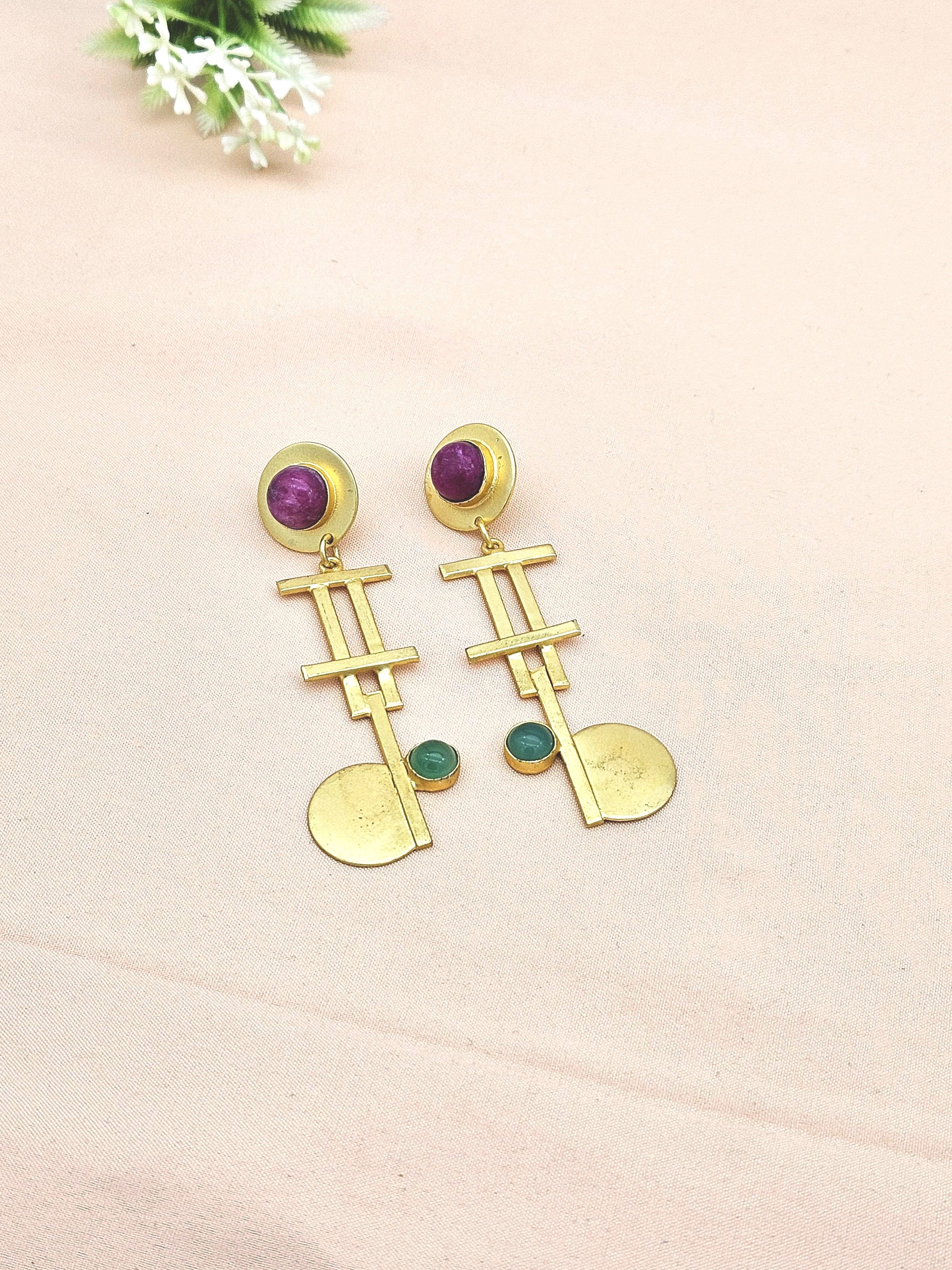Awesome Gold plated Red Ropara-Green Onyx Charming Designer Dangle Drop Earrings