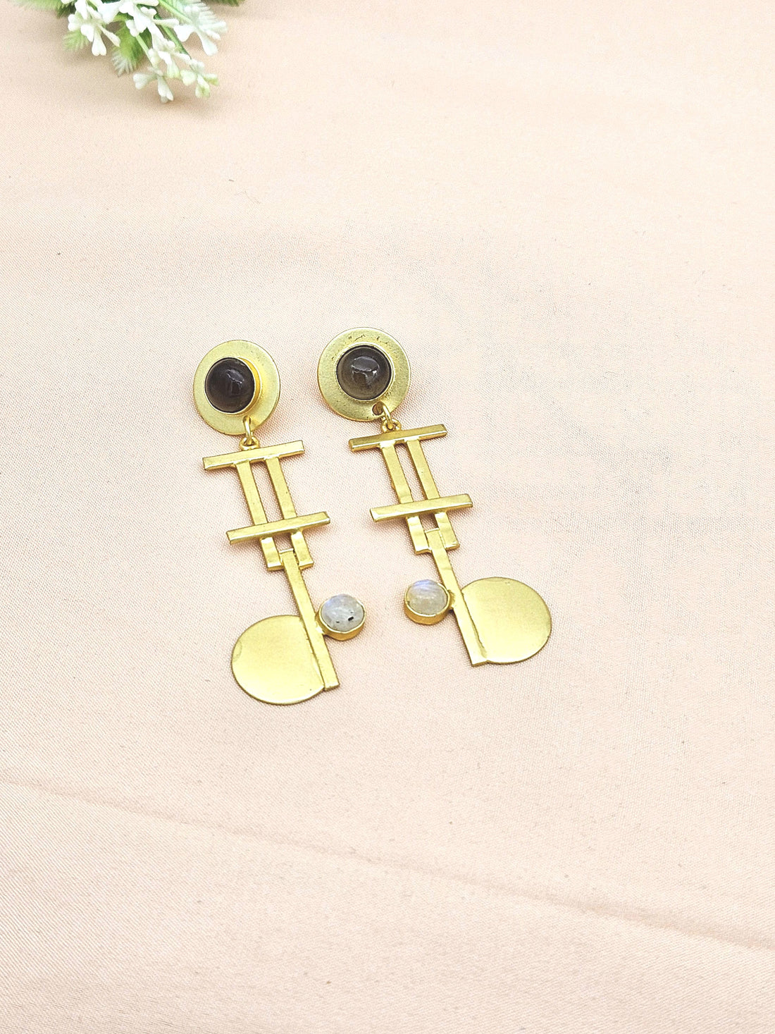Awesome Gold plated White Rainbow-Smoky Charming Designer Dangle Drop Earrings