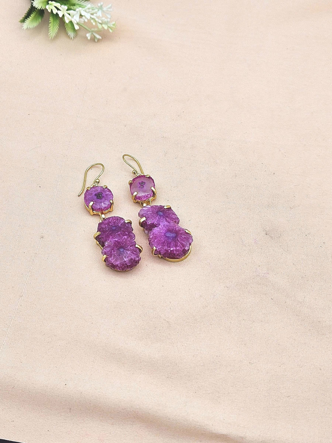 Charming Gold plated Red Solar Quartz Stone Beautiful Designer Dangle Drop Earrings