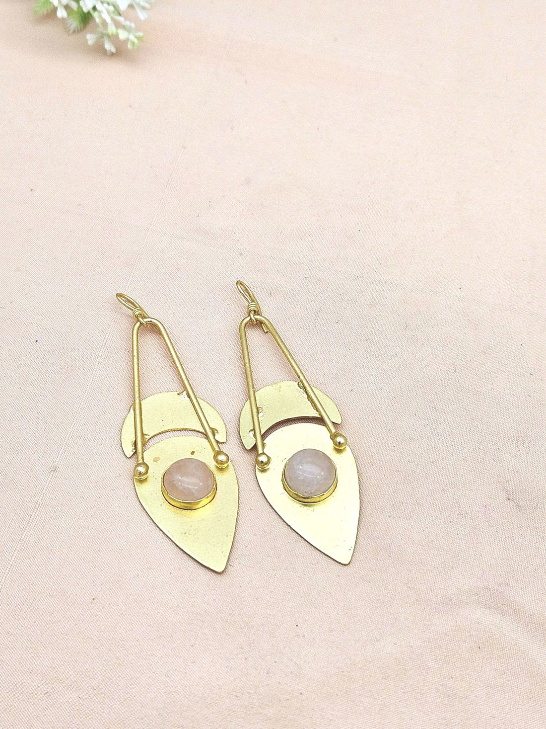 Charming Gold plated Rose Quartz Beautiful Designer Dangle Drop Earrings