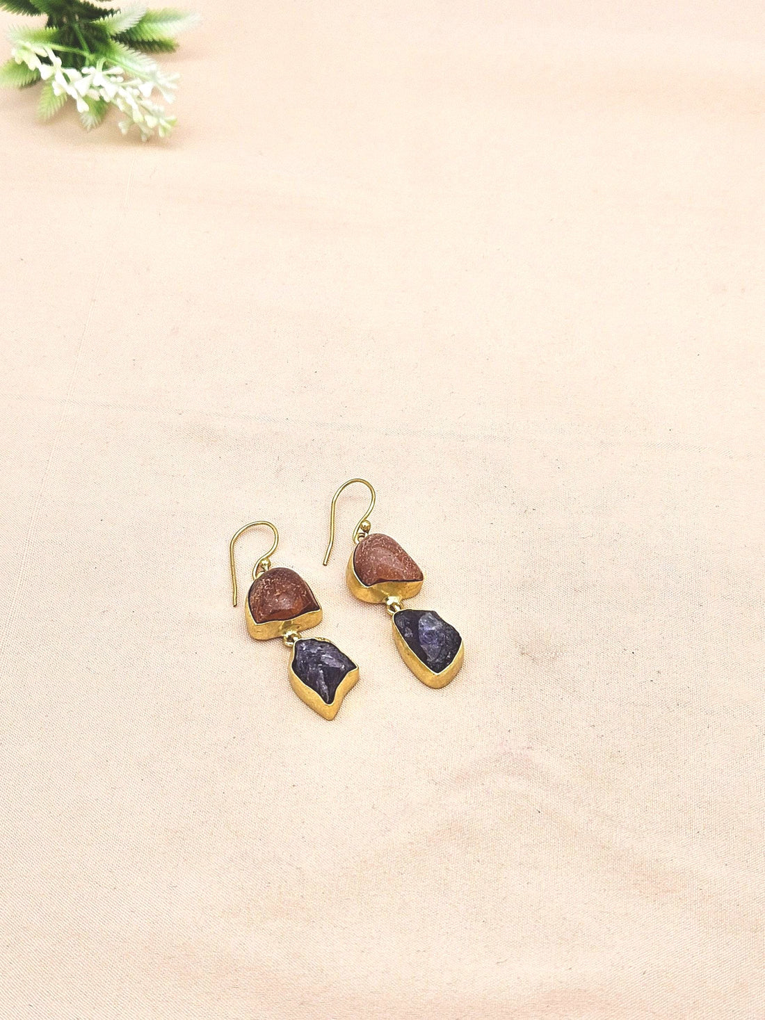 Charming Gold plated Rough Carnelian-Amethyst Stone Cute Designer Dangle Drop Earrings