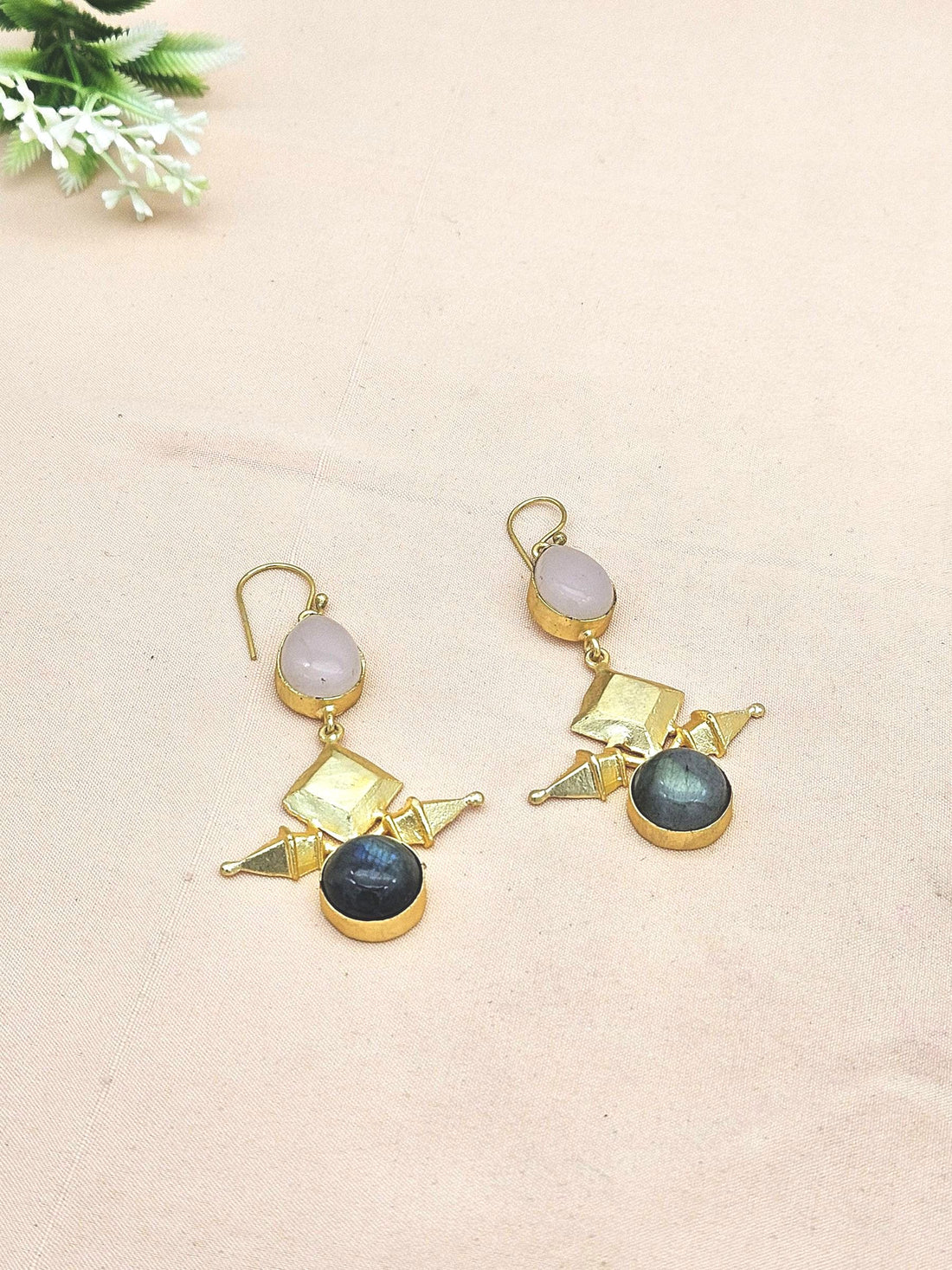 Awesome Gold plated Rose Quartz-Labradorite Gem Stones Charming Designer Dangle Drop Earrings