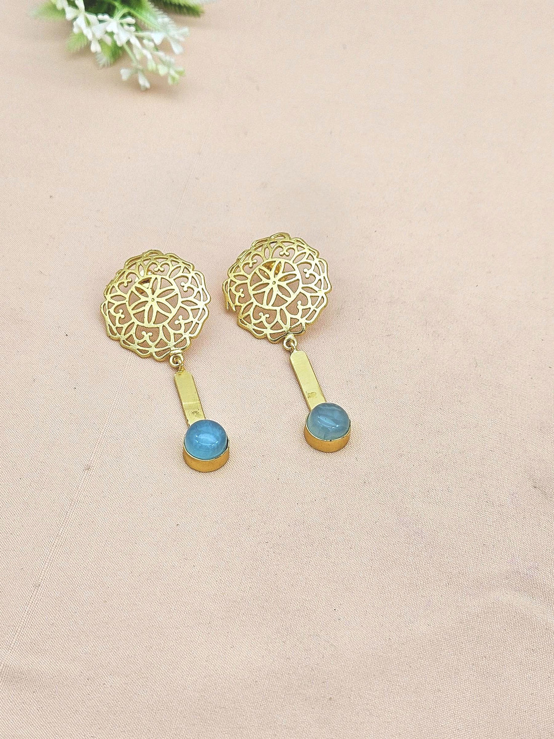 Amazing Gold plated Chalcedony Gem Stone Charming Floral Designer Dangle Drop Earrings