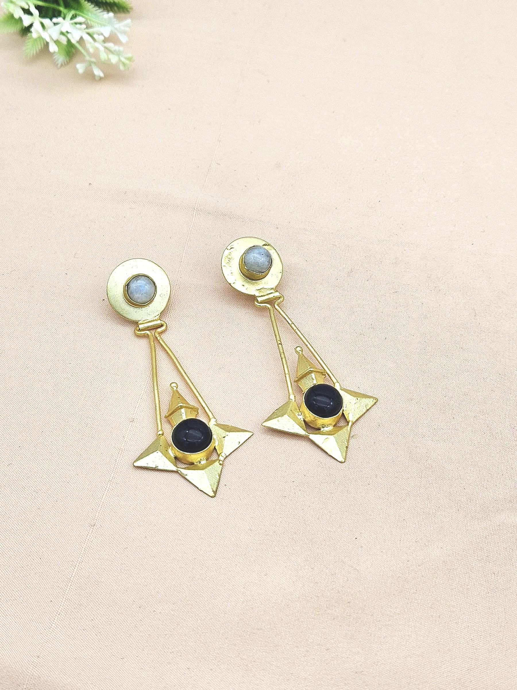 Elegant Gold plated White Rainbow-Black Onyx stone Charming Designer Dangle Drop Earrings