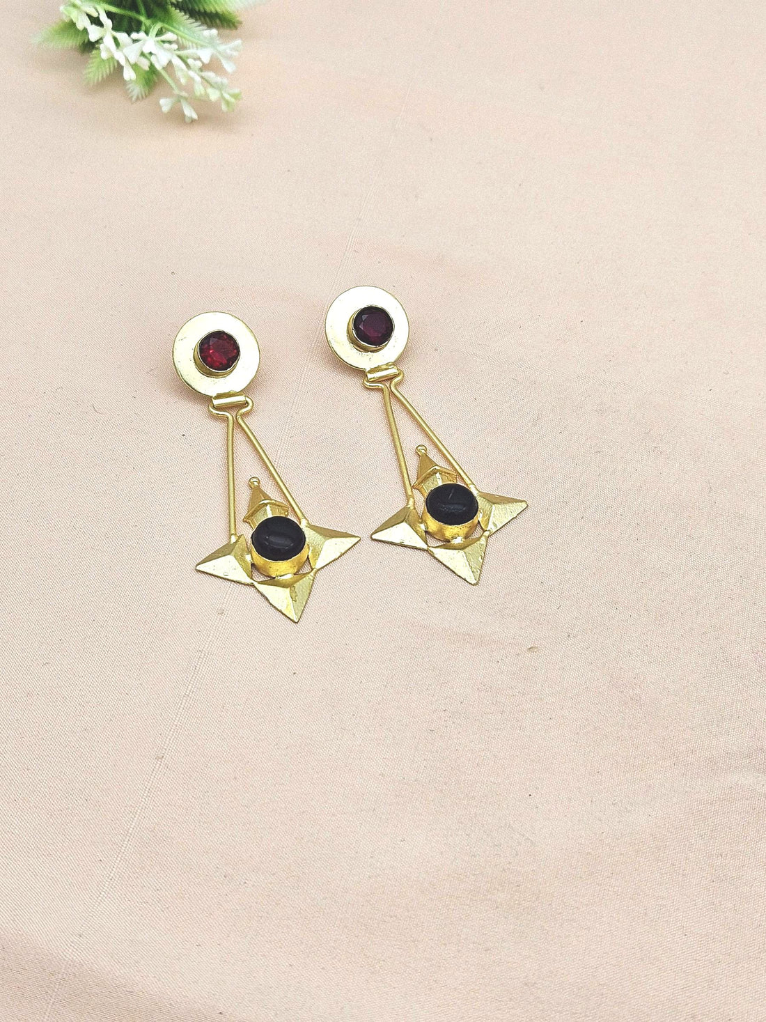 Elegant Gold plated Amethyst-Red Glass stone Charming Designer Dangle Drop Earrings