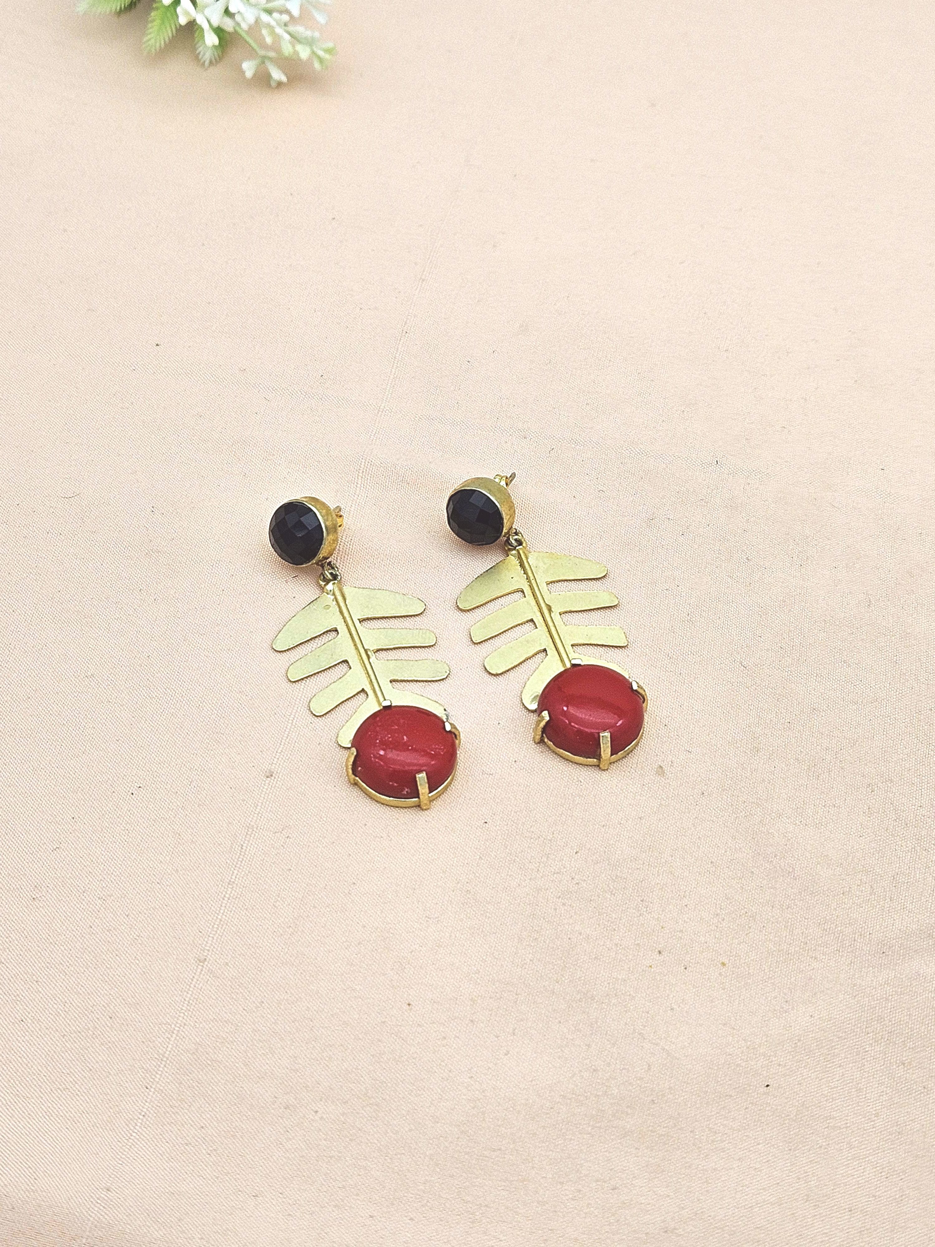 Awesome Gold plated Coral-Black Onyx Charming Designer Dangle Drop Earrings