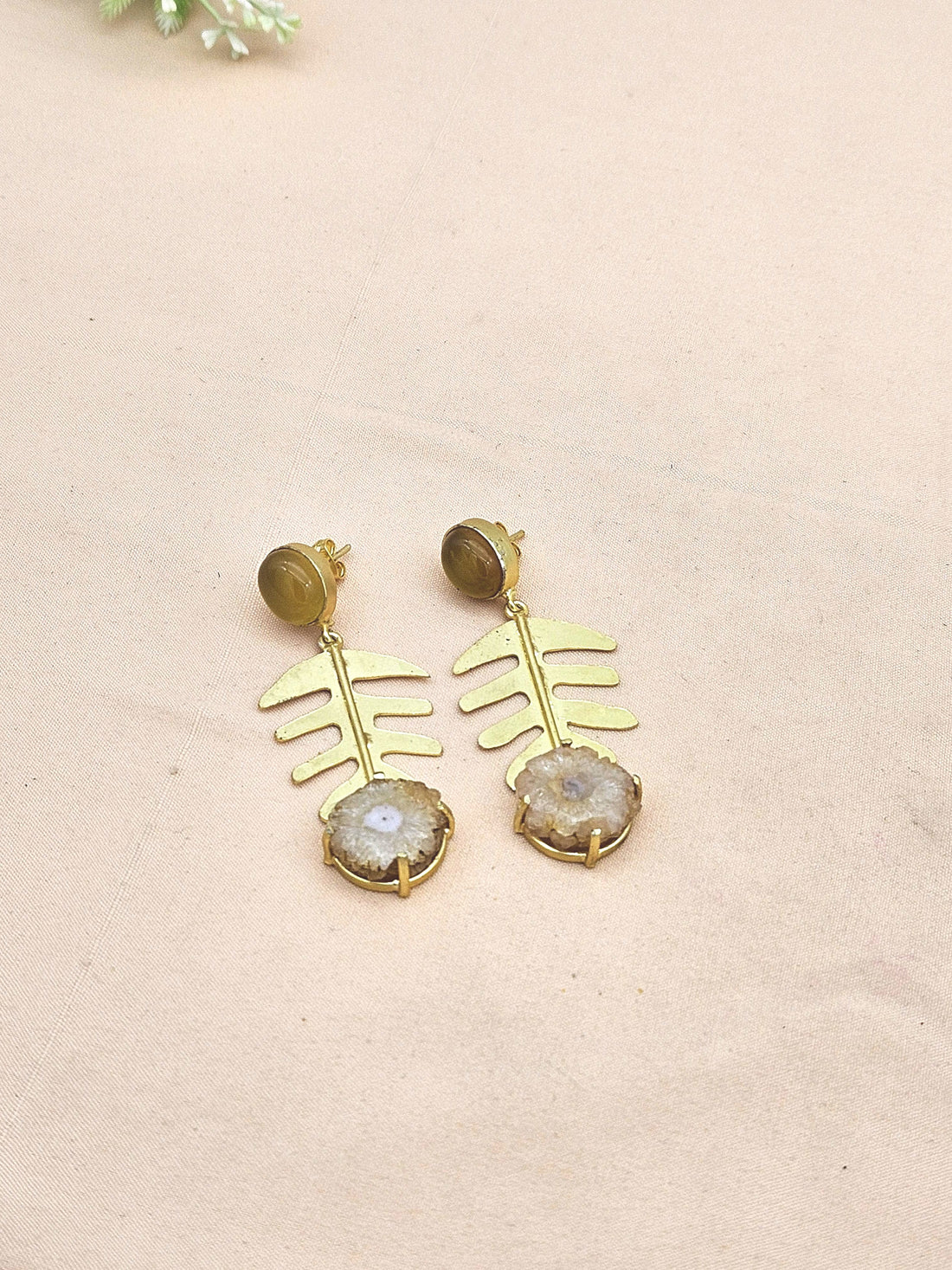 Awesome Gold plated Yellow Chalcedony-Solar Qtz Charming Designer Dangle Drop Earrings