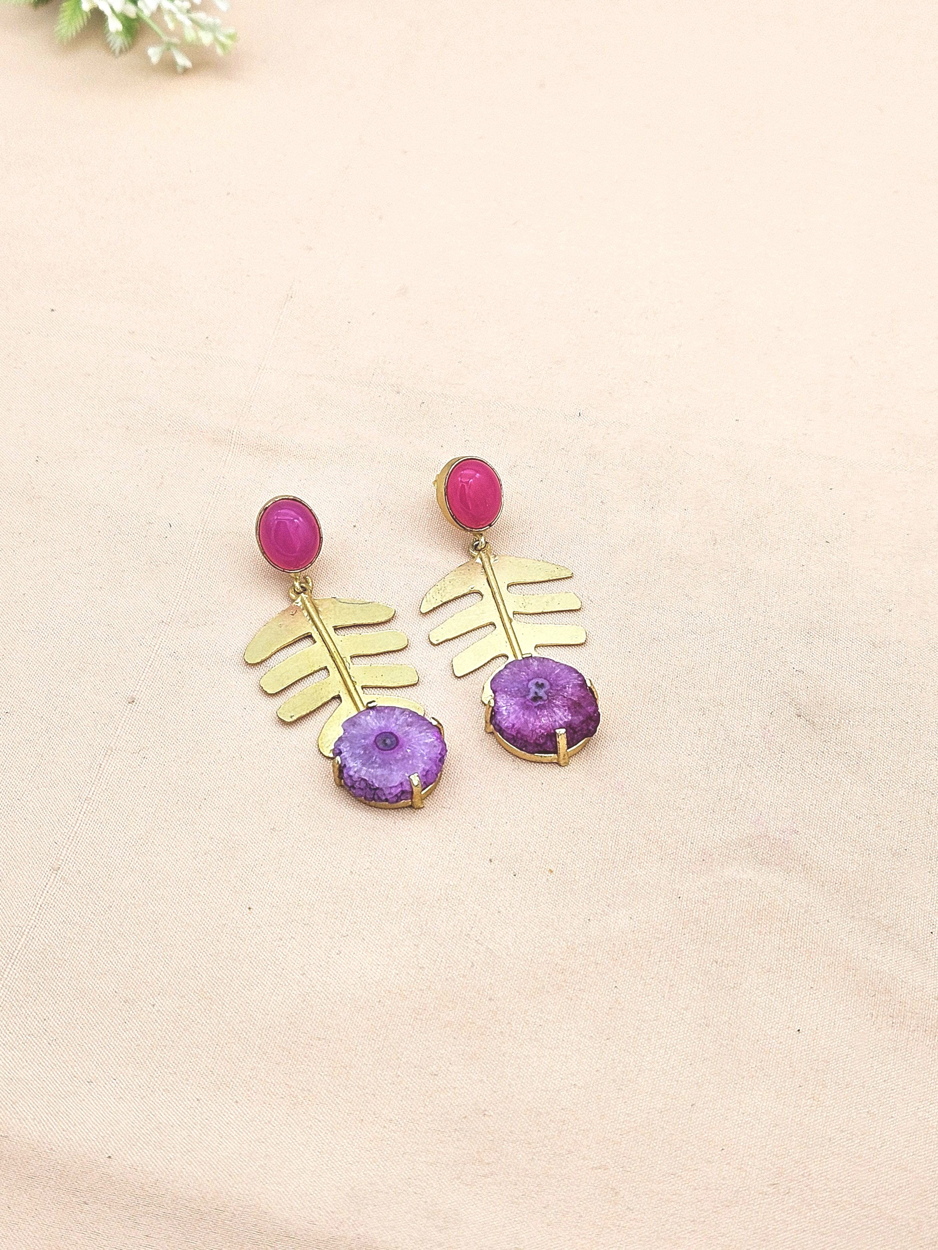 Awesome Gold plated Magenta Onyx Solar Qtz Charming Designer Dangle Drop Earrings