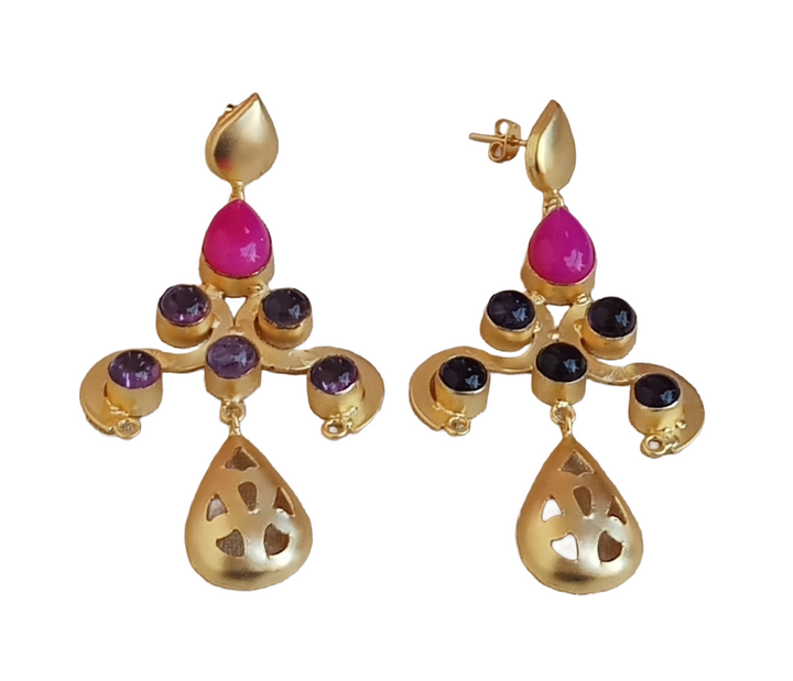 Gorgeous Gold plated Magenta Onyx-Amethyst stone Charming Designer Dangle Drop Earrings