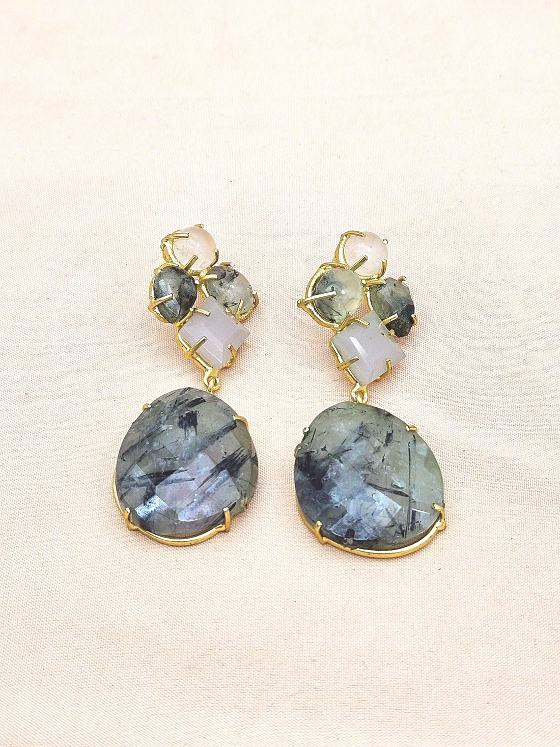 Amazing Handcrafted  Golden Rose Quartz-Prehnite Gem Stone Charming Designer Dangle Drop Earrings
