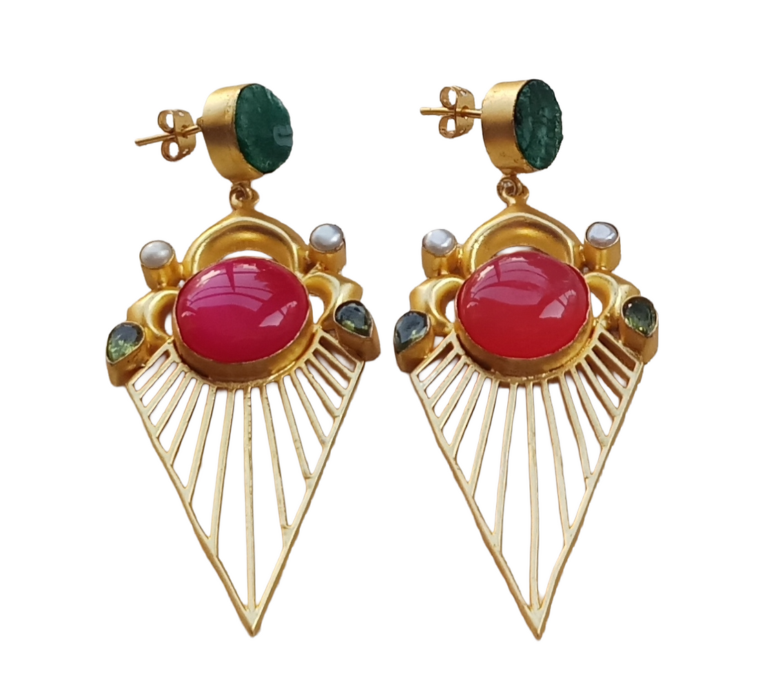 Stunning Gold plated Green Solar Qtz-Pink Onyx-Peridot-Pearl Charming Designer Dangle Drop Earrings
