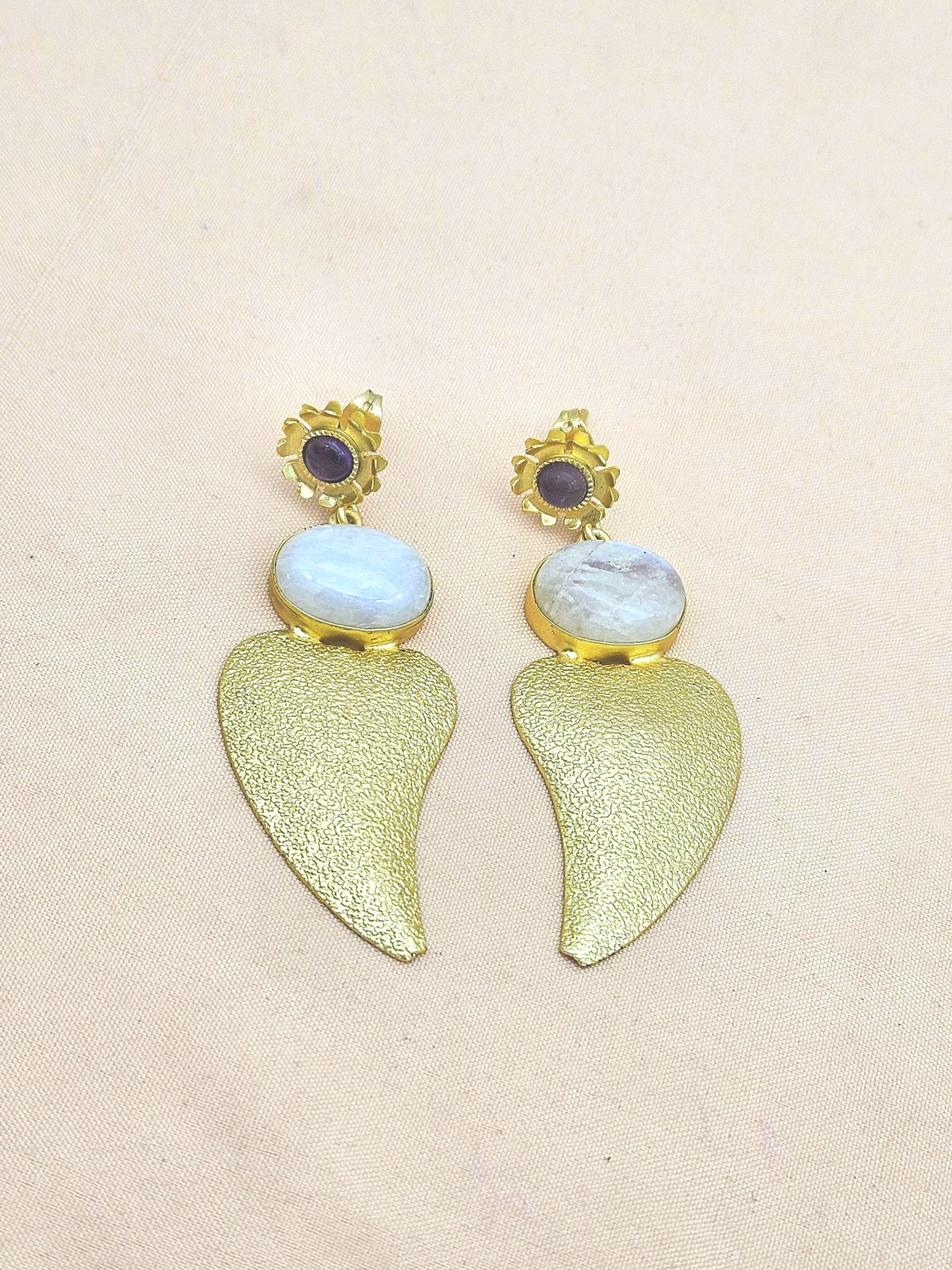 Attractive Gold plated Yellow White Rainbow-Amethyst Stone charming Designer Dangle Drop Earrings