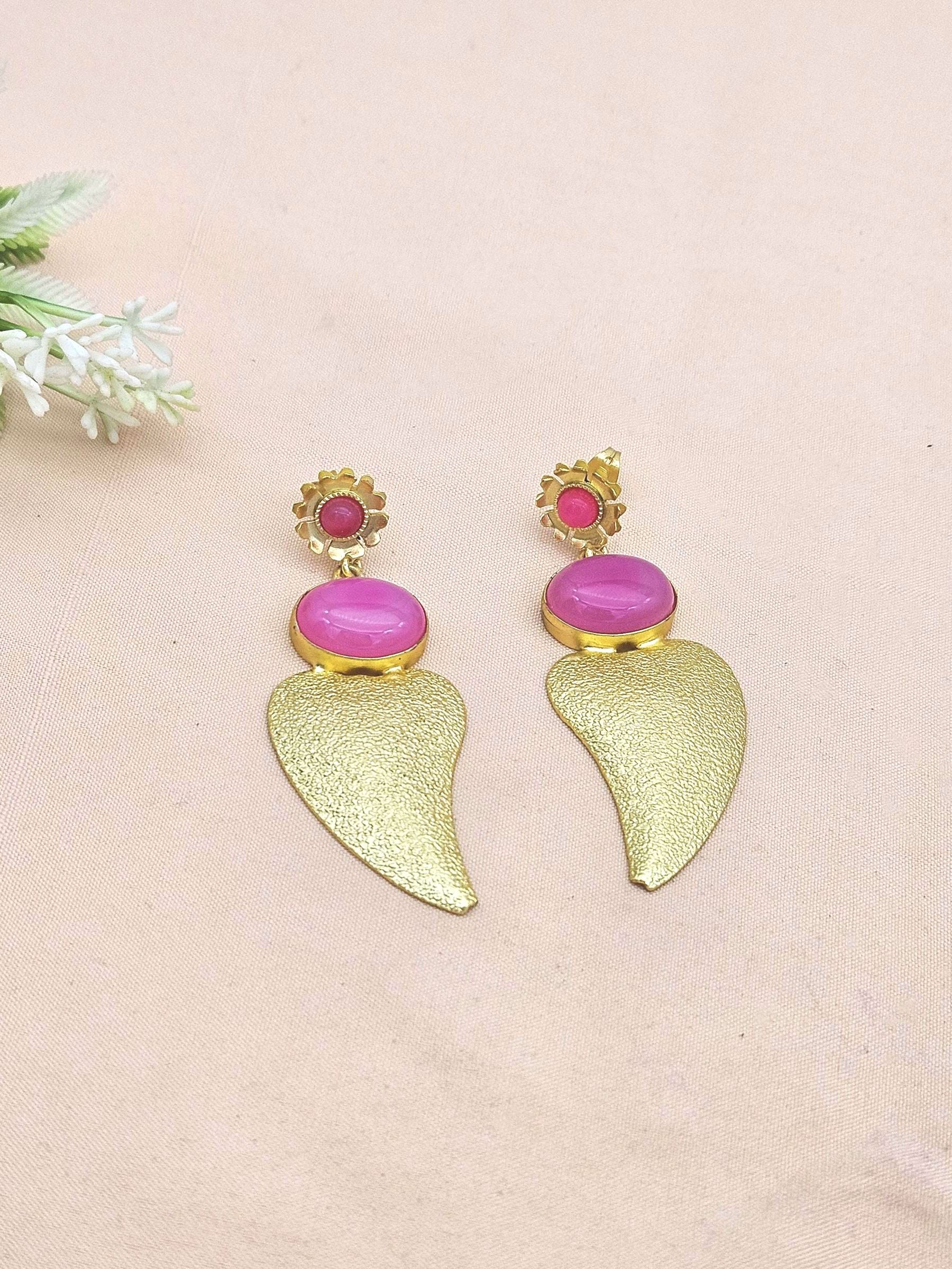 Attractive Gold plated Pink Onyx Stone Charming Designer Dangle Drop Earrings