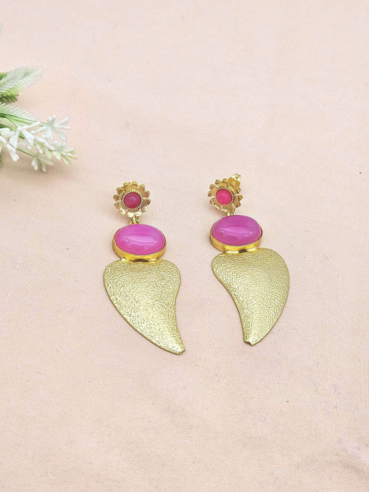 Attractive Gold plated Pink Onyx Stone Charming Designer Dangle Drop Earrings