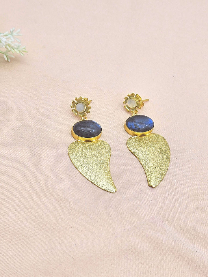 Attractive Gold plated Labradorite-Rainbow Stone Charming Designer Dangle Drop Earrings