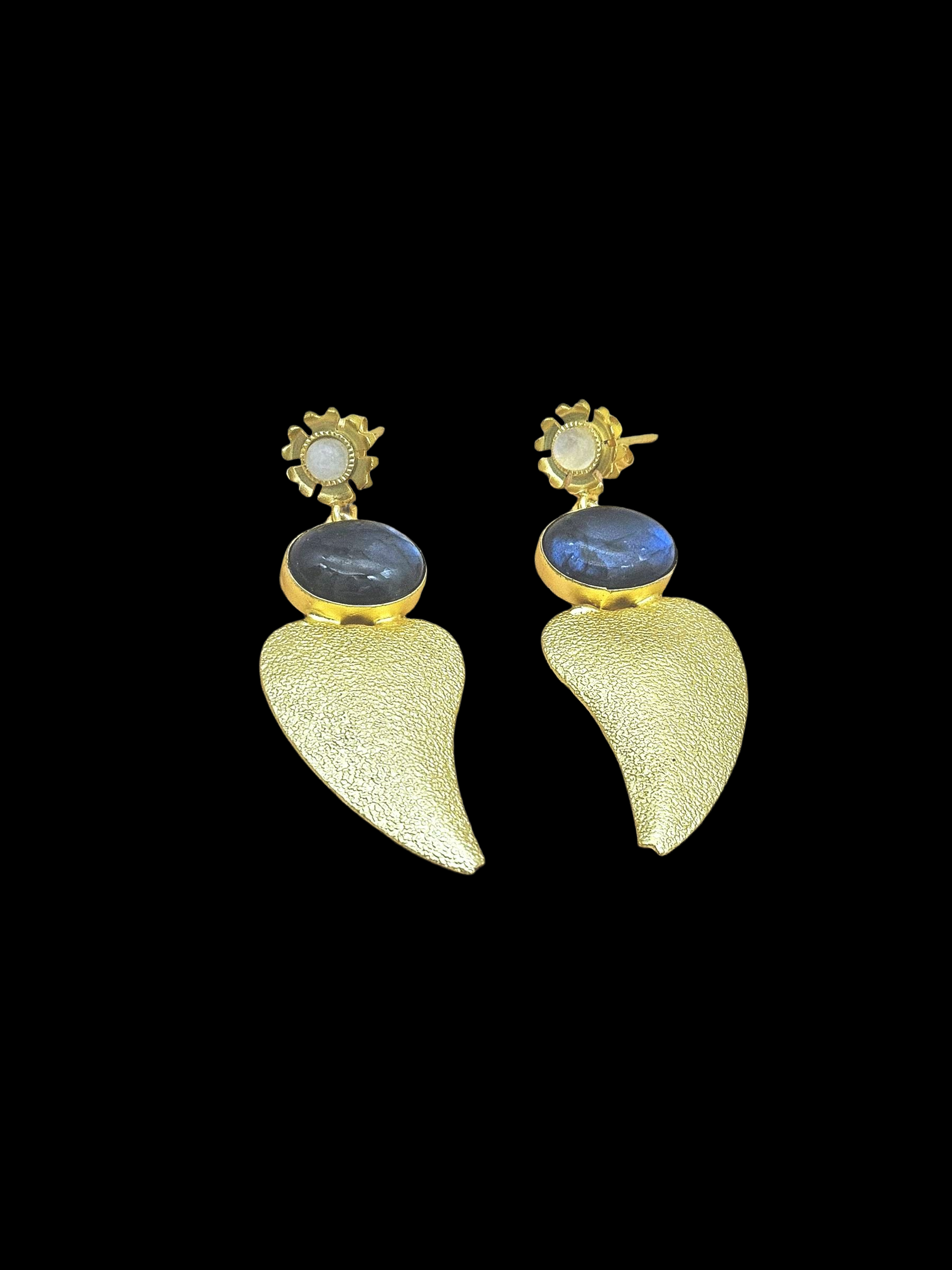 Attractive Gold plated Labradorite-Rainbow Stone Charming Designer Dangle Drop Earrings