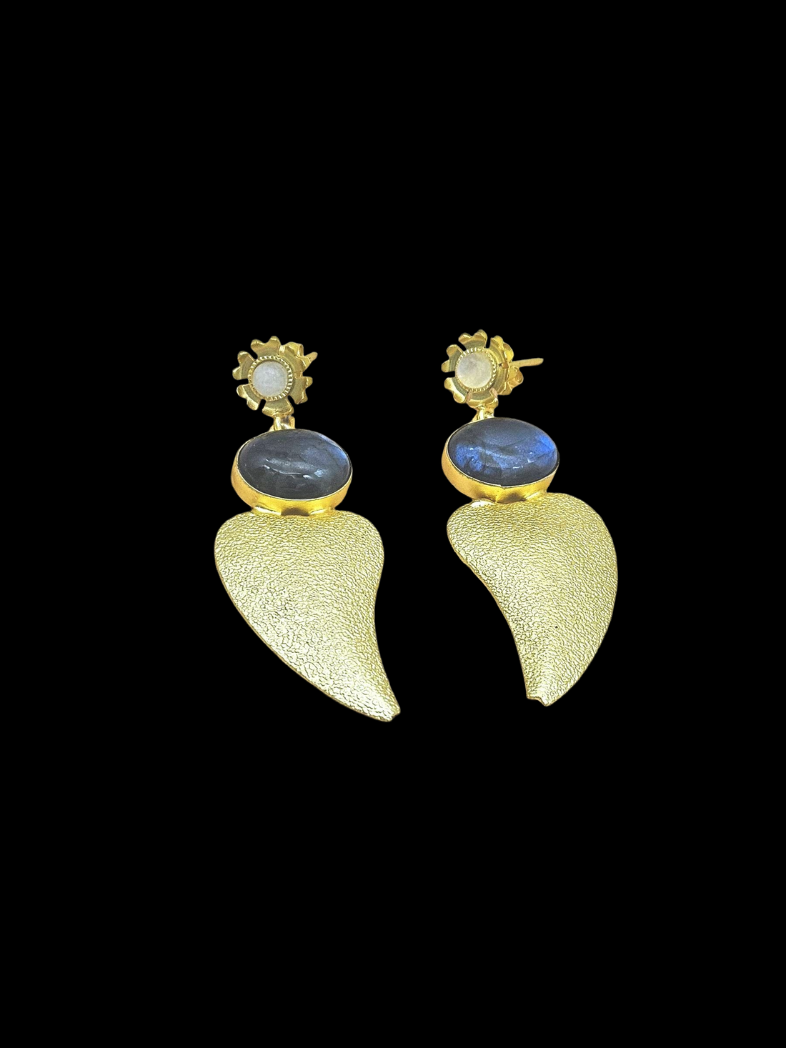 Attractive Gold plated Labradorite-Rainbow Stone Charming Designer Dangle Drop Earrings