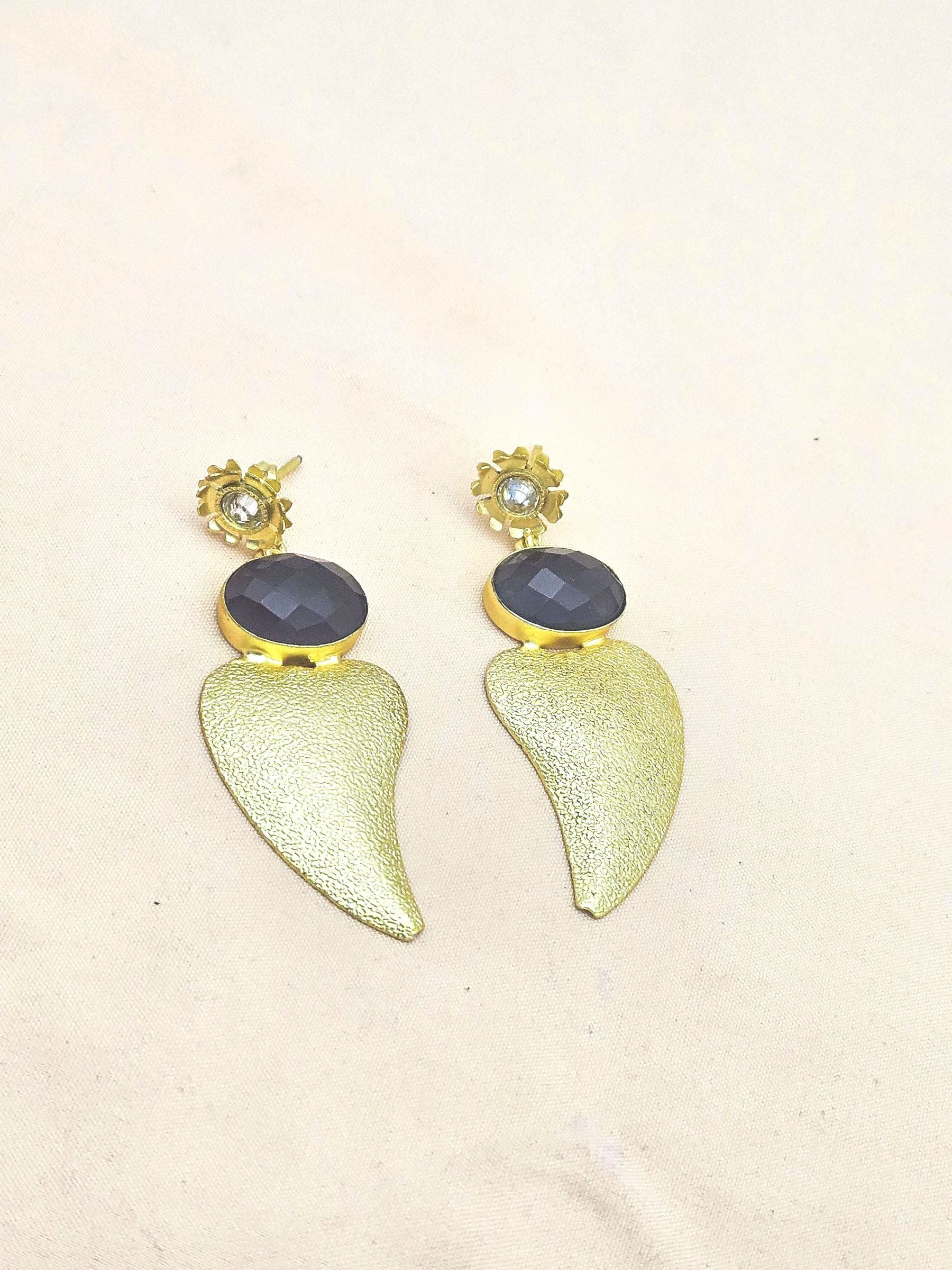 Attractive Gold plated Faceted Amethyst-AD Stone Charming Designer Dangle Drop Earrings