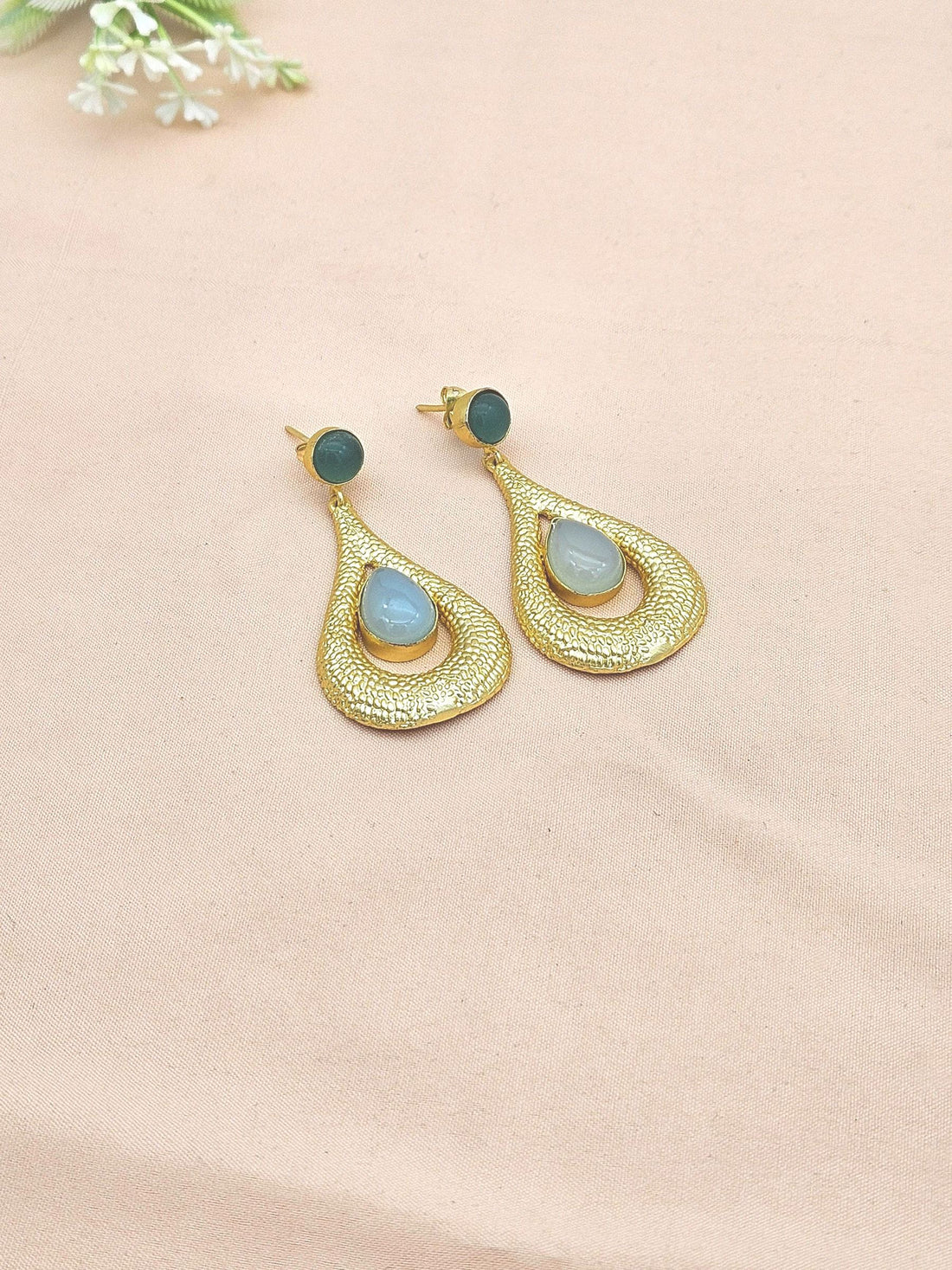 Amazing Gold plated Green Onyx Chalcedony Stone Cute Designer Dangle Drop Earrings