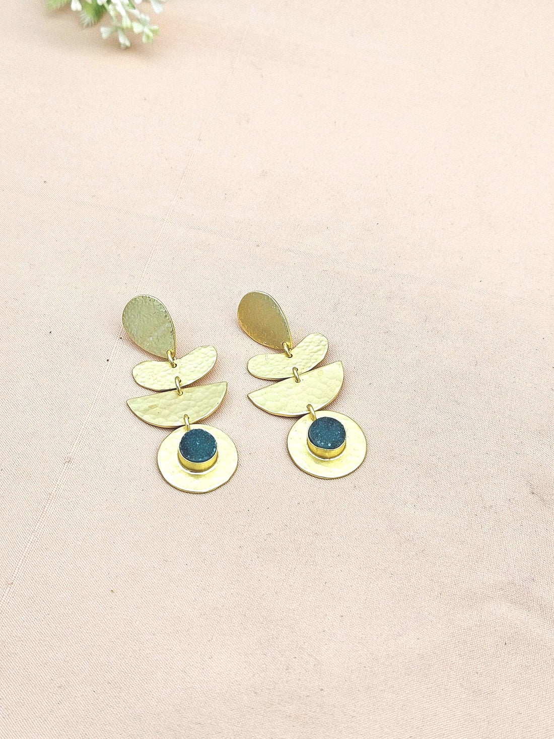 Amazing Gold plated Green Druzy Charming Designer Dangle Drop Earrings
