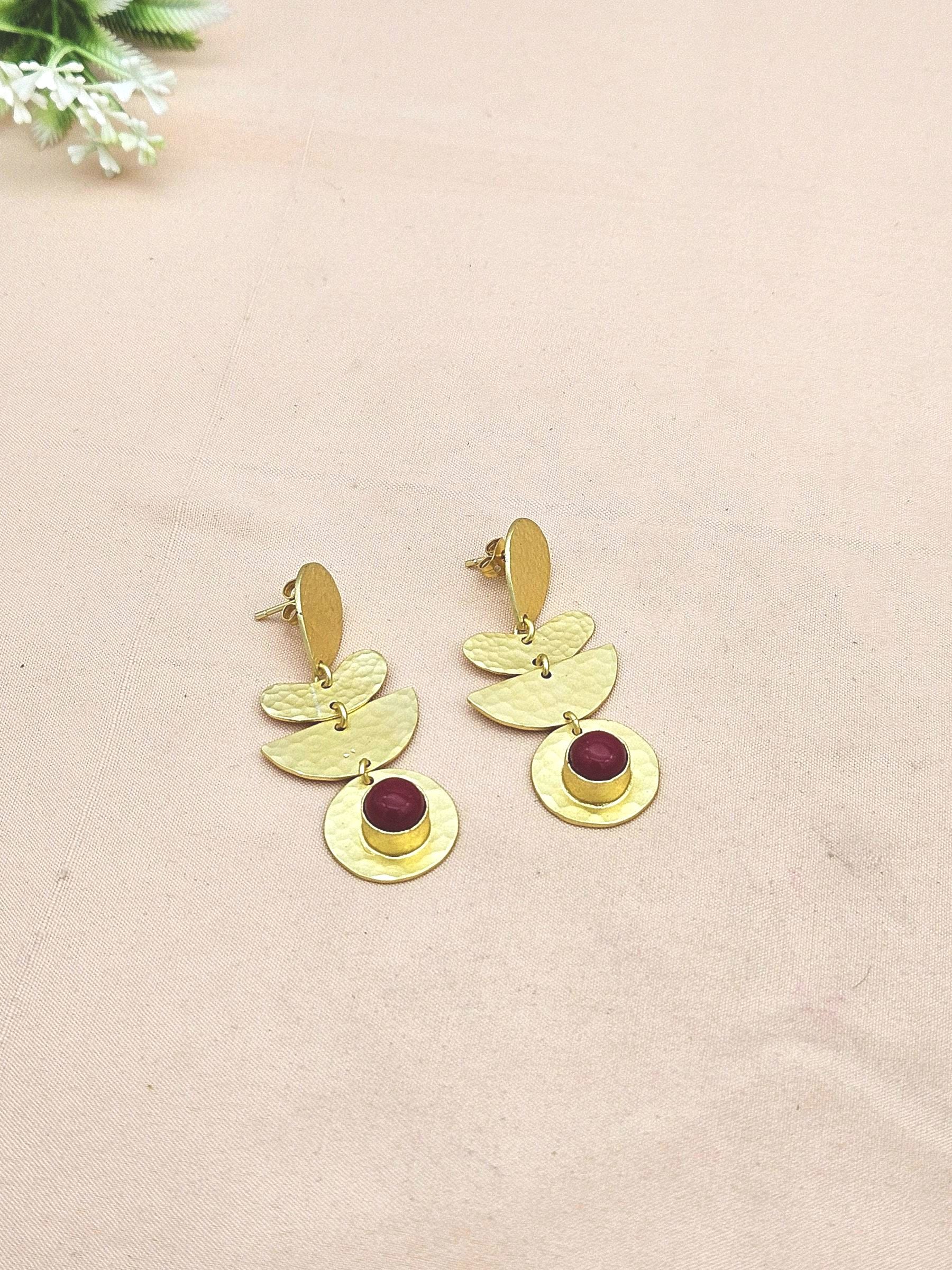 Amazing Gold plated Coral Stone Charming Designer Dangle Drop Earrings