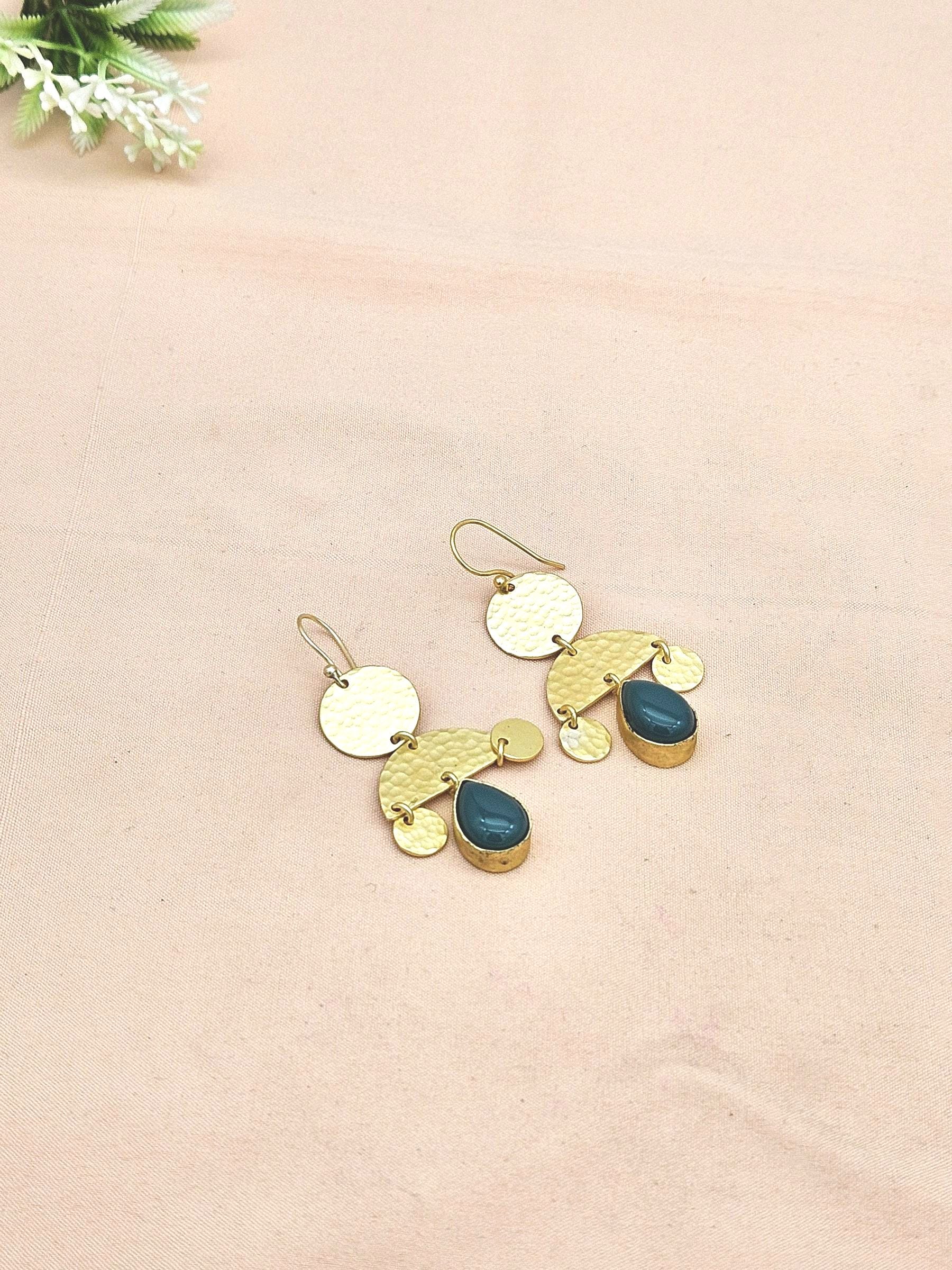 Beautiful Gold plated  Green Onyx Stone Charming Designer Dangle Drop Earrings