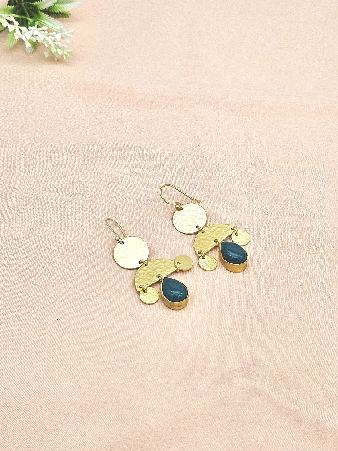 Beautiful Gold plated  Green Onyx Stone Charming Designer Dangle Drop Earrings