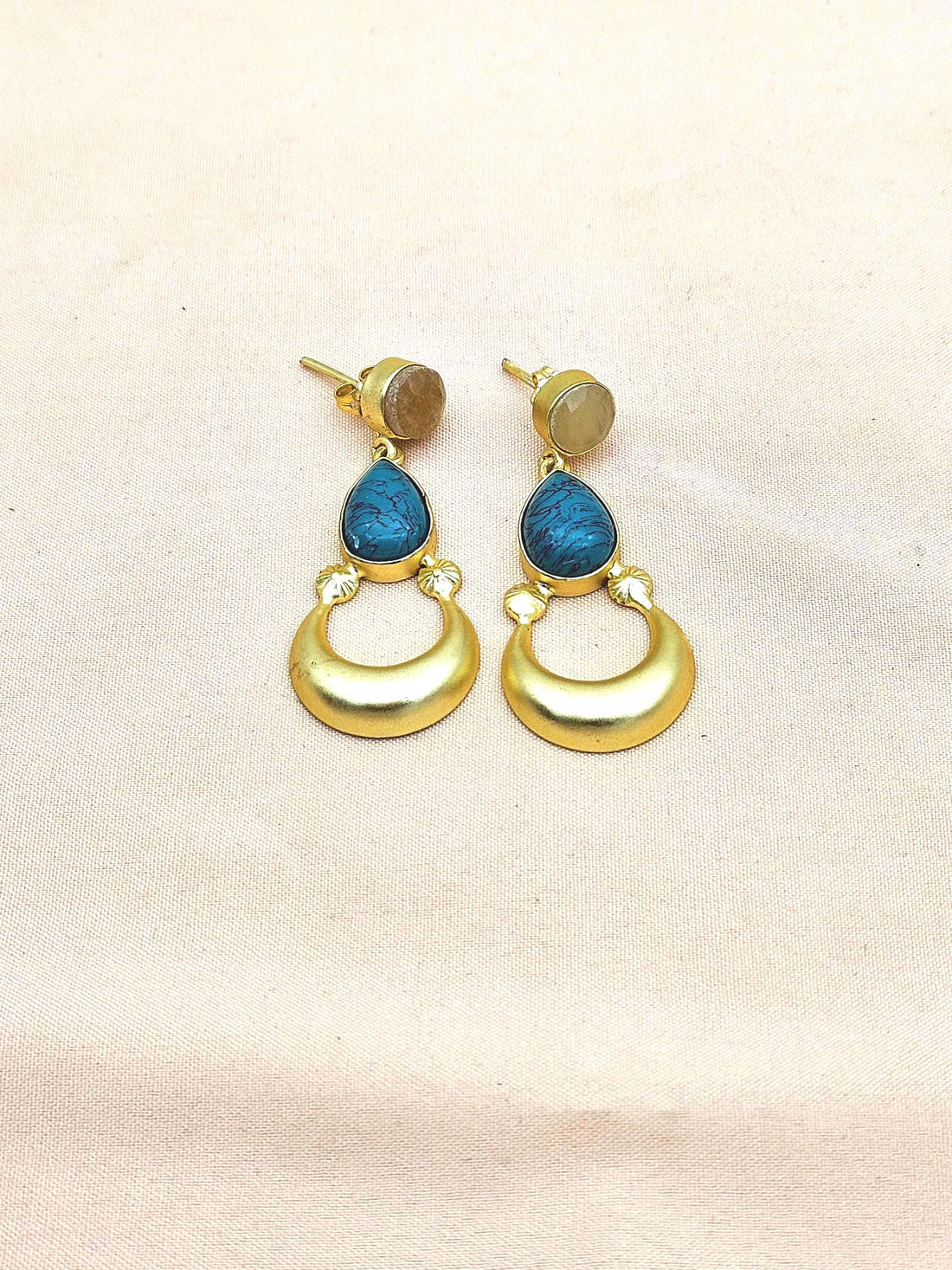 Awesome Gold plated Turquoise-Yellow Chalcedony Stone Cute Designer Dangle Drop Earrings