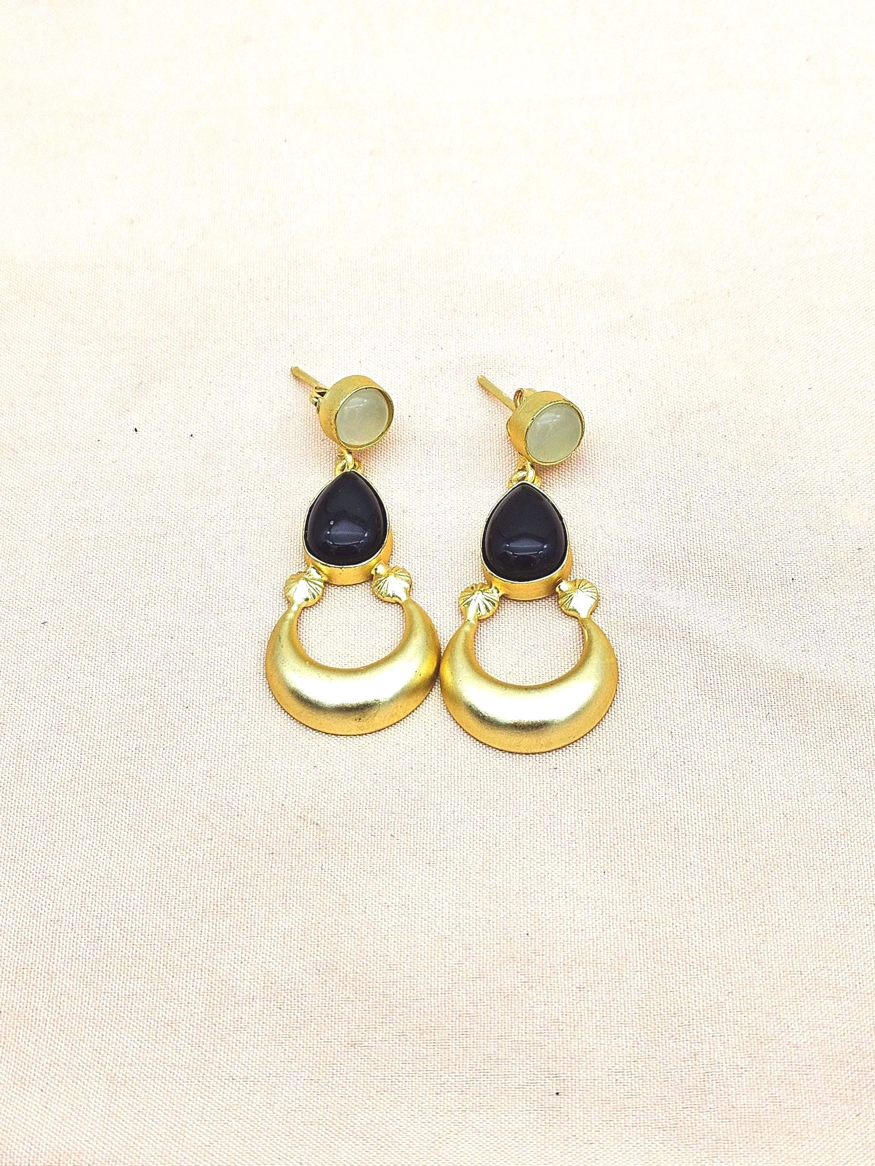 Awesome Gold plated Chalcedony-Black Onyx Stone Cute Designer Dangle Drop Earrings