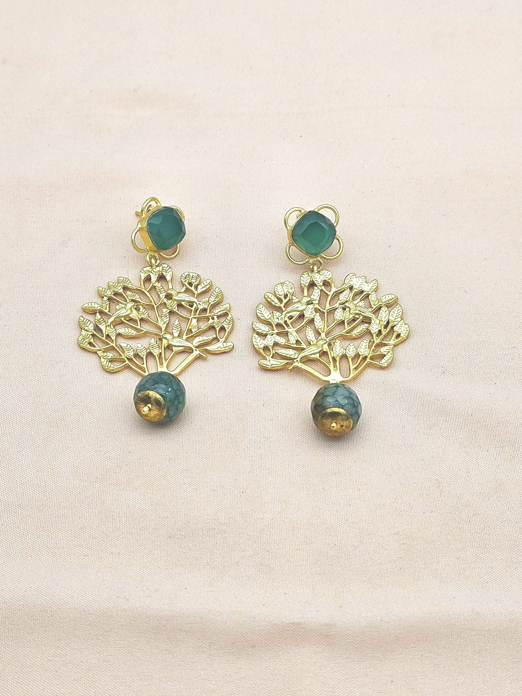 Amazing Golden Green Onyx Stone Charming Tree Designer Dangle Drop Earrings