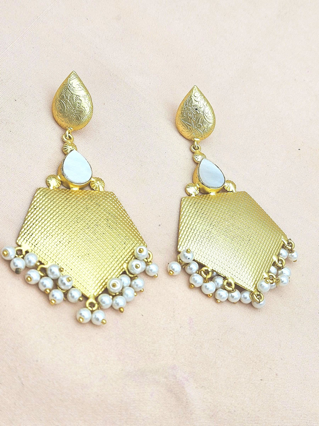 Amazing Gold plated MOP - Pearl Stone Cute Designer Dangle Drop Earrings