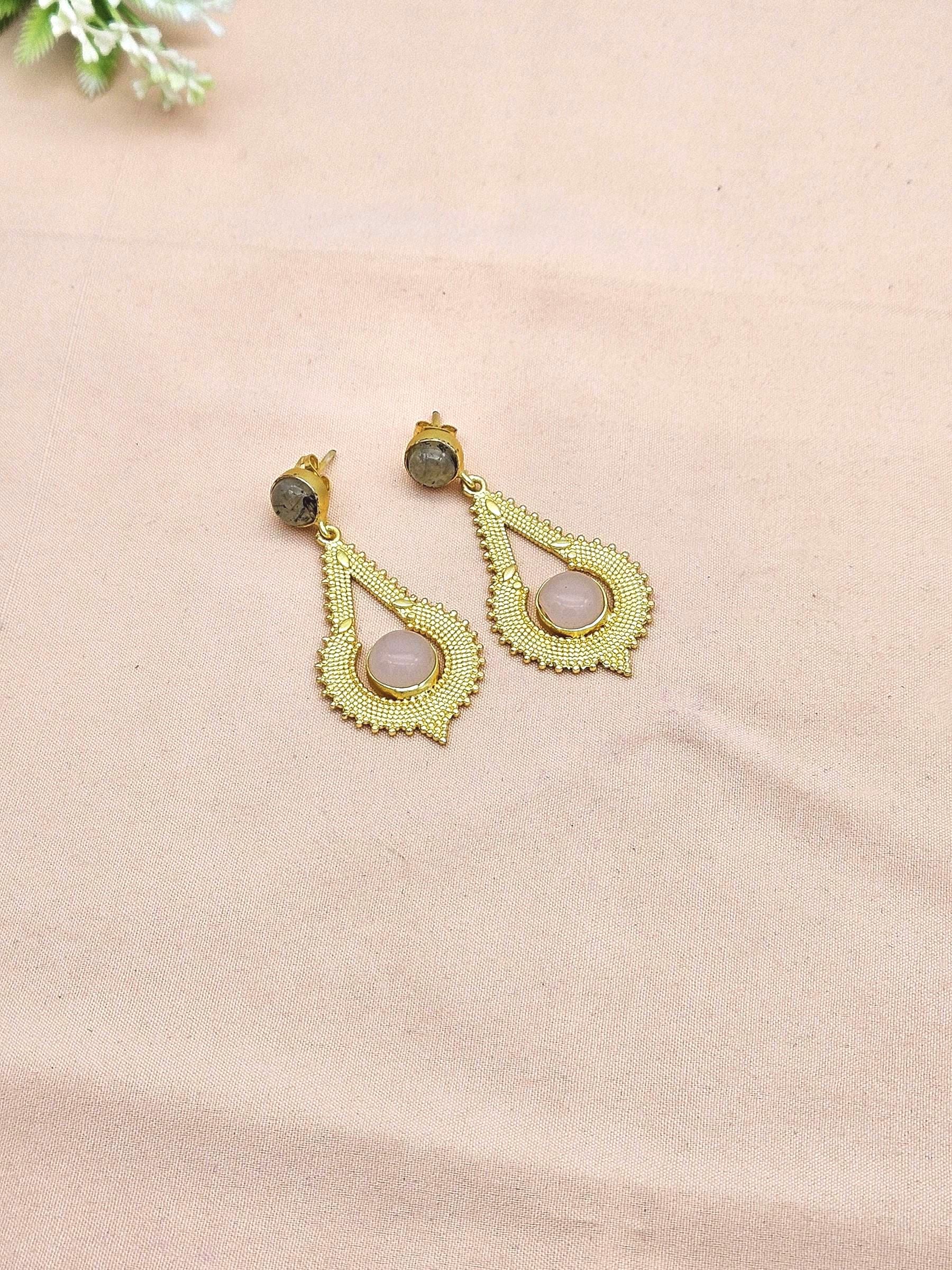 Attractive Gold plated Prehnite Rose Quartz Stone Charming Designer Dangle Drop Earrings
